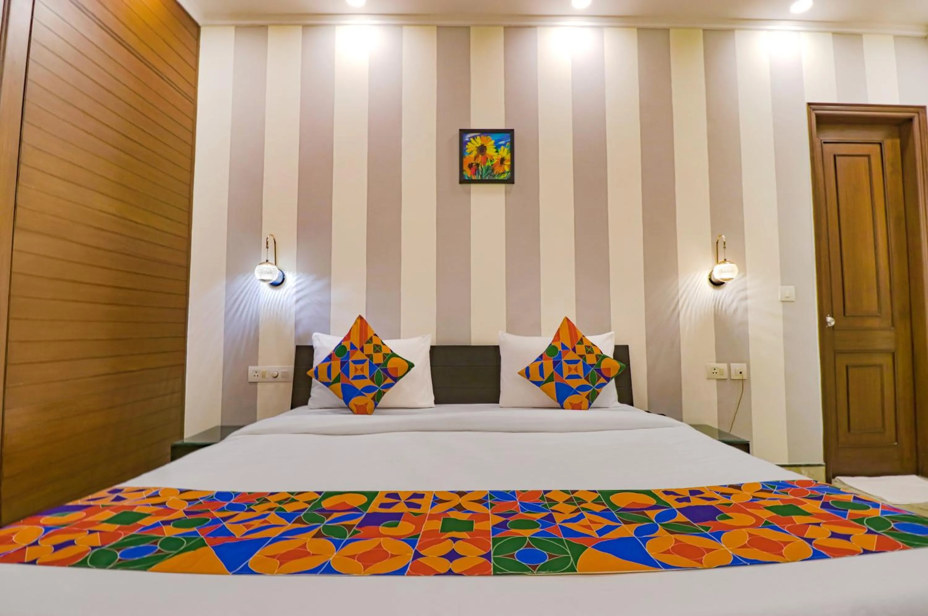 Bed in FabHotel RR Residency - DLF Cyber City, Gurugram