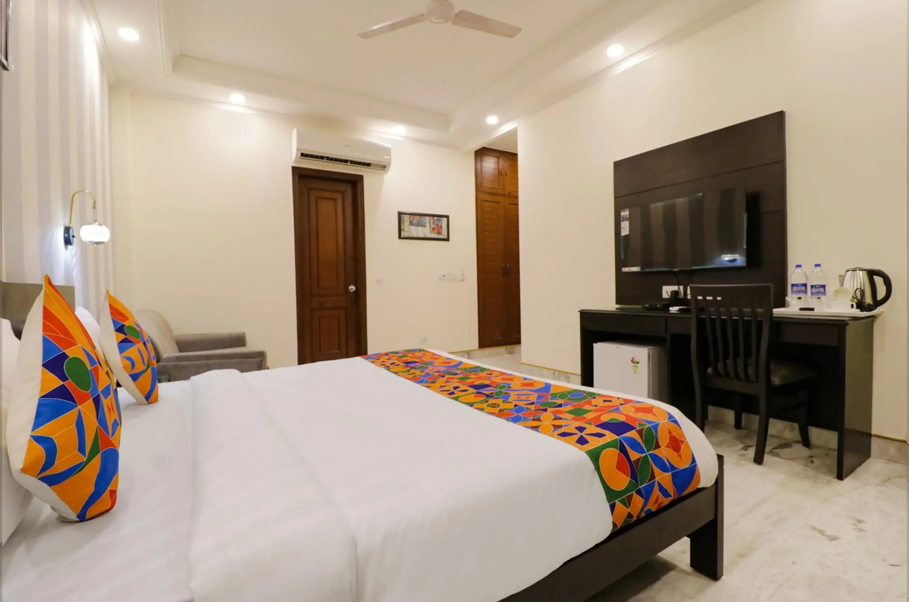 TV and multimedia, Bed in FabHotel RR Residency - DLF Cyber City, Gurugram TV and multimedia, Bed in FabHotel RR Residency - DLF Cyber City, Gurugram