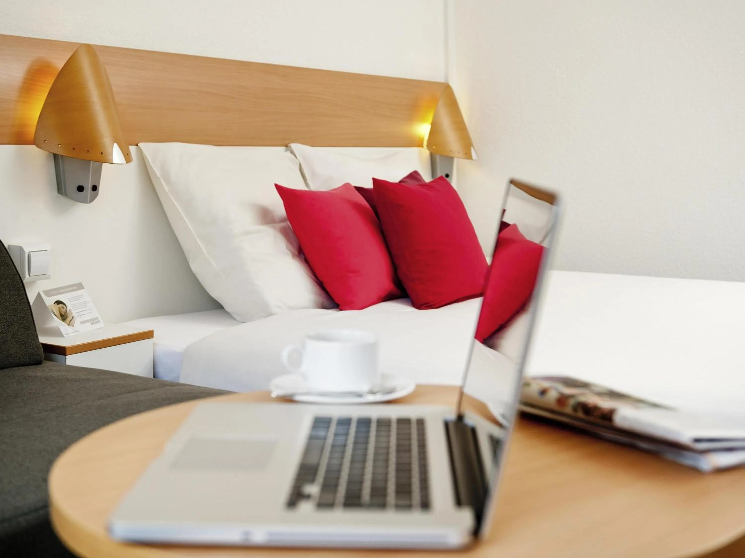 Bedroom, Bed in Novotel Warszawa Airport