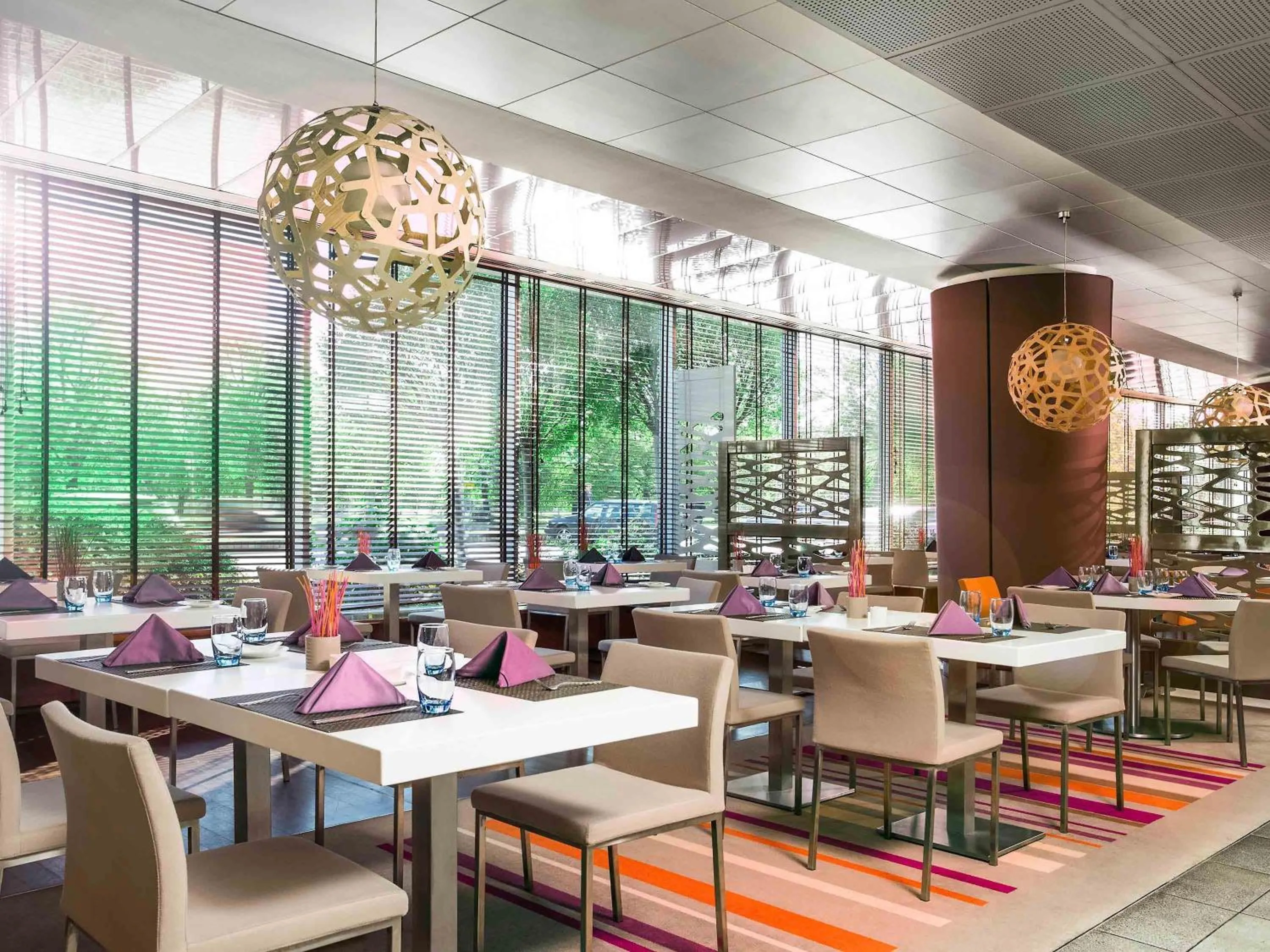 Restaurant/places to eat in Novotel Warszawa Airport
