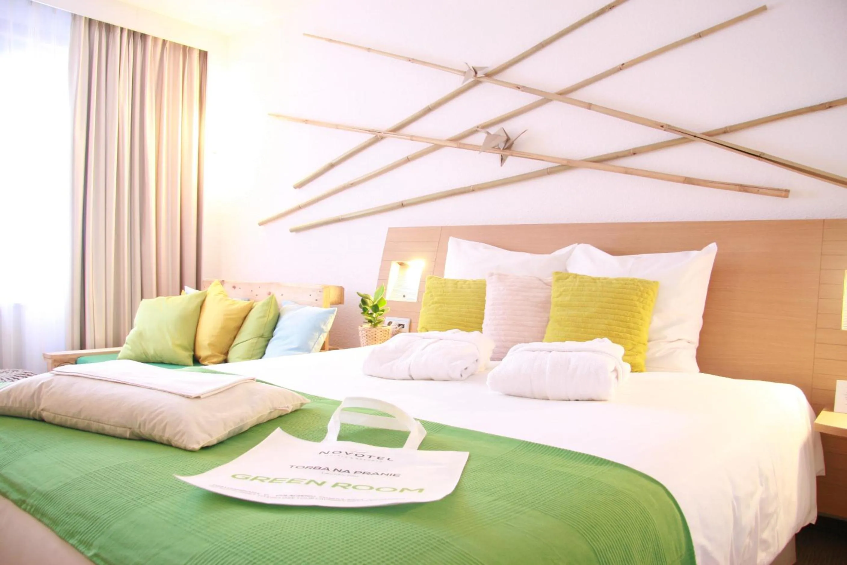 Bed in Novotel Warszawa Airport