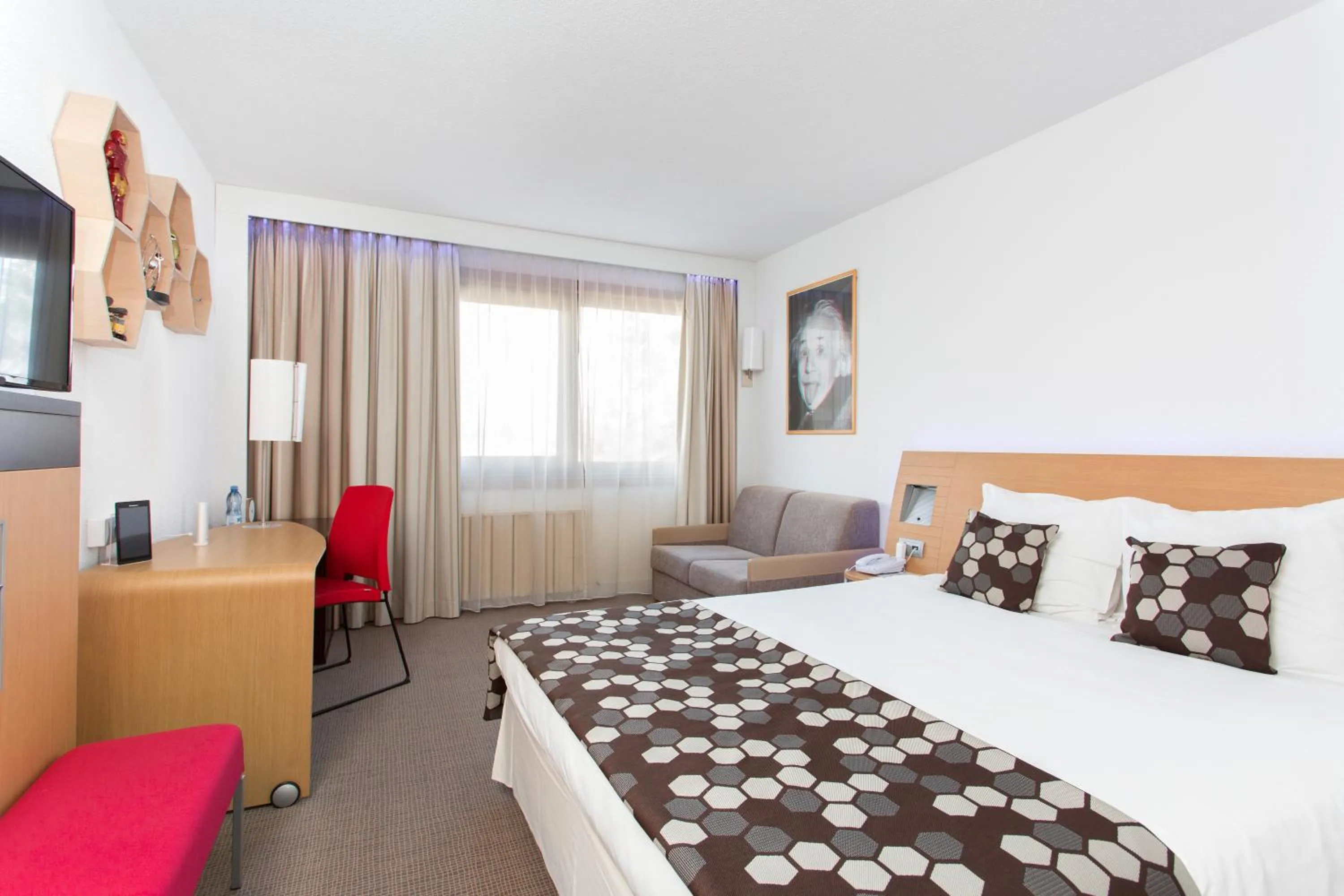 Bed in Novotel Warszawa Airport