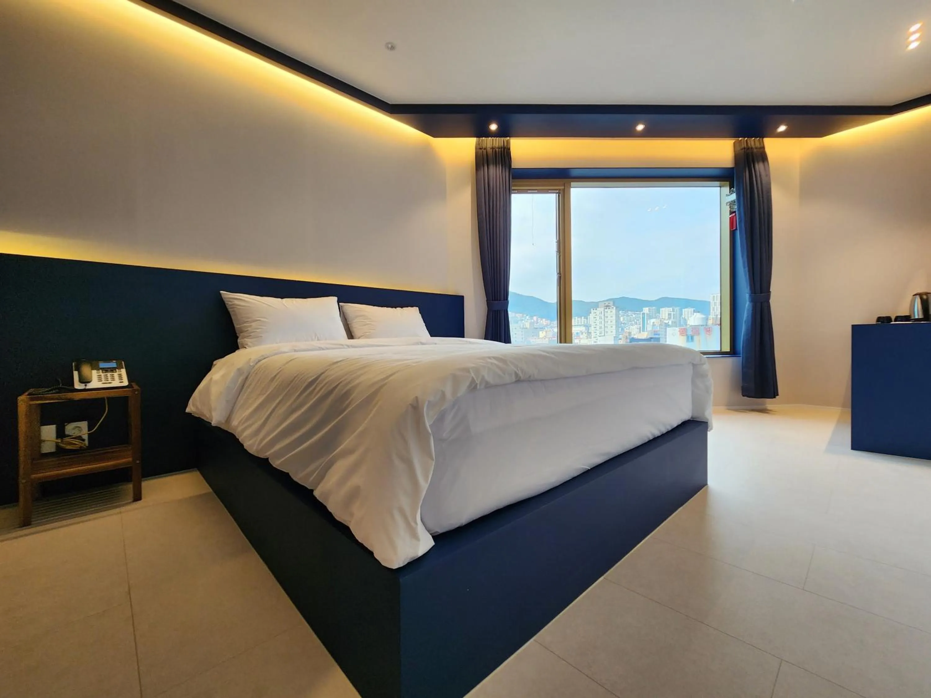 Decorative detail in Gold Stone Hotel