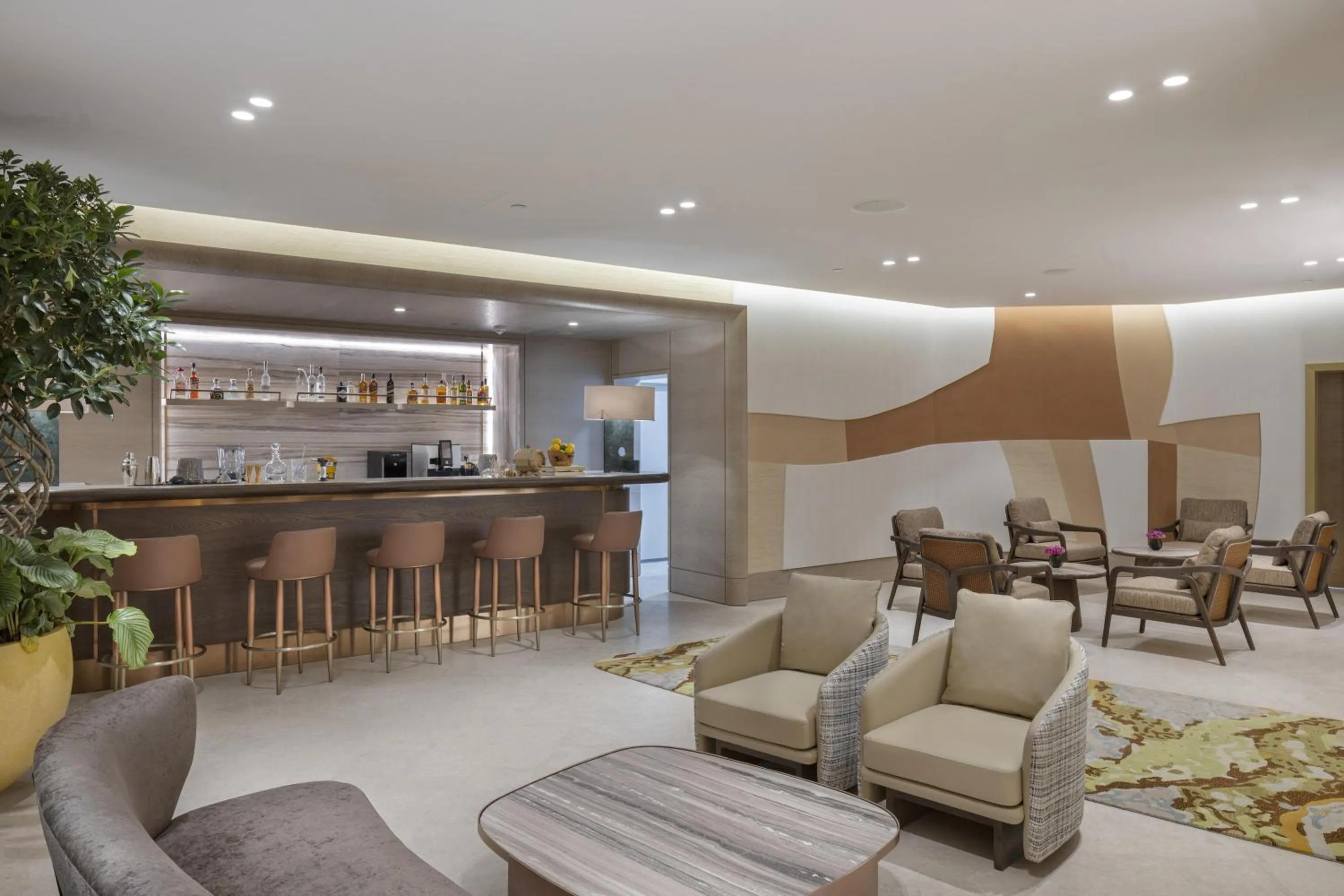 Lounge or bar in Grand Hyatt Izmir IstinyePark