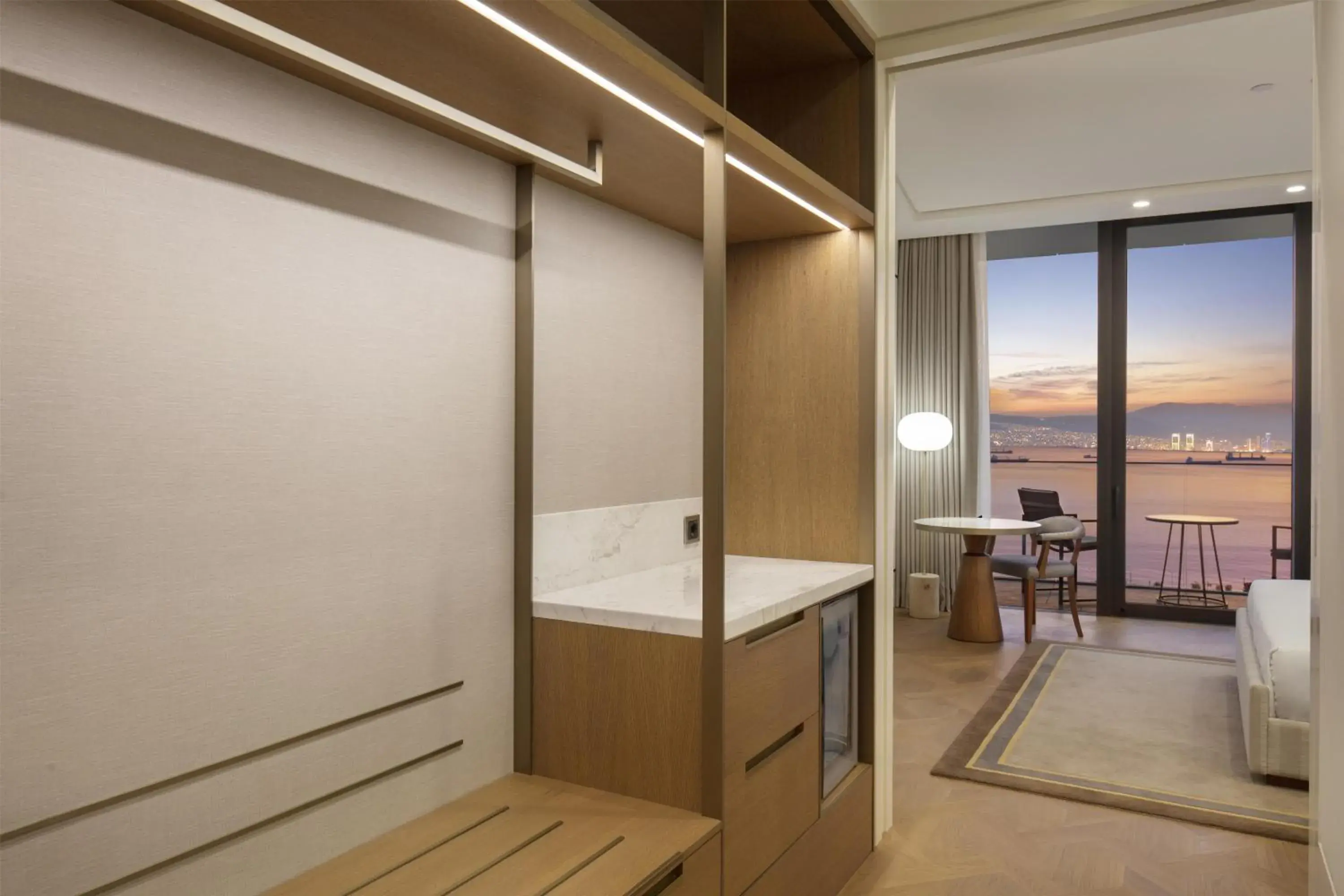 Deluxe Twin Room with Balcony in Grand Hyatt Izmir IstinyePark Deluxe Twin Room with Balcony in Grand Hyatt Izmir IstinyePark