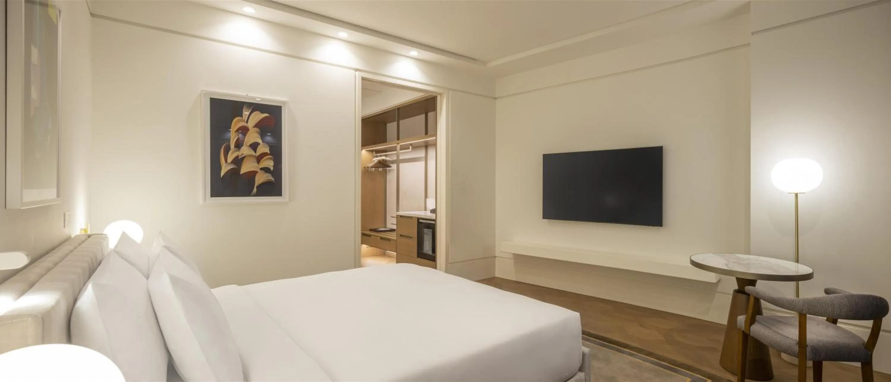Bedroom, Bed in Grand Hyatt Izmir IstinyePark