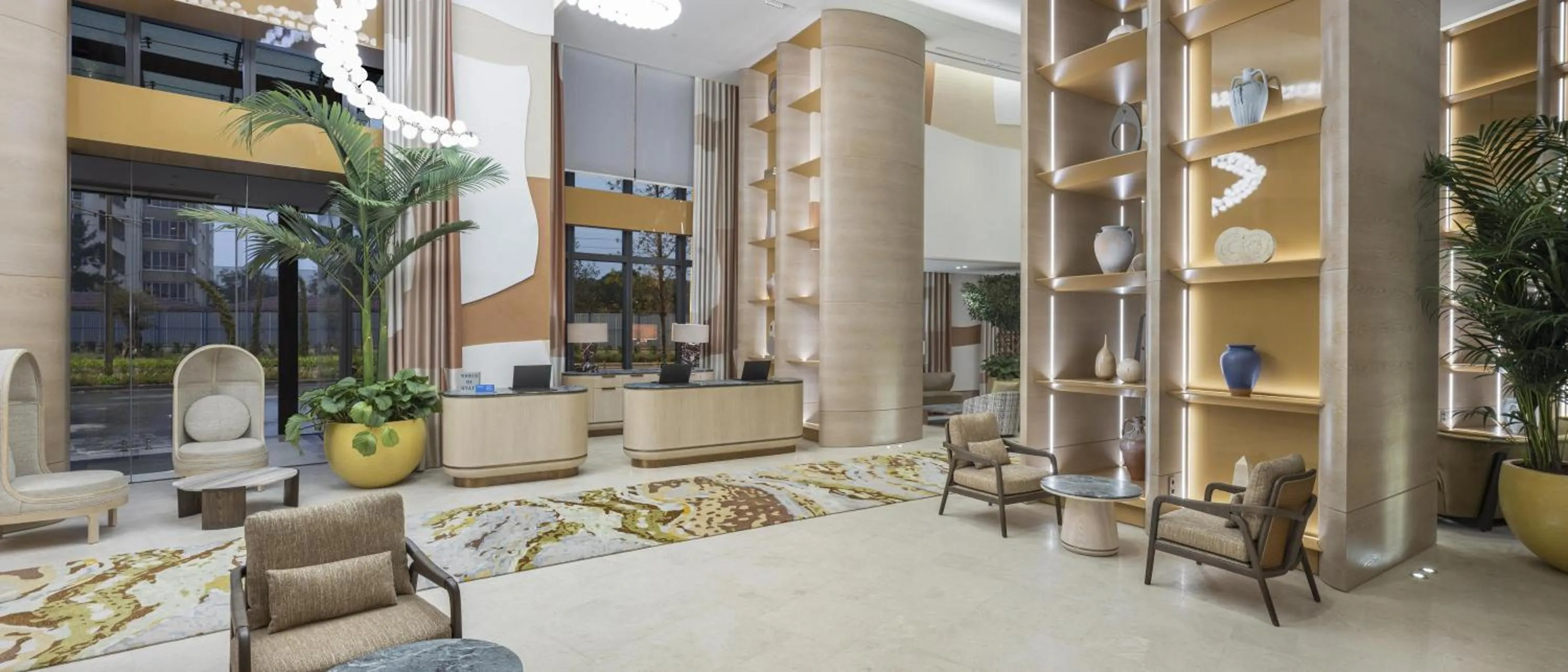 Lobby or reception in Grand Hyatt Izmir IstinyePark