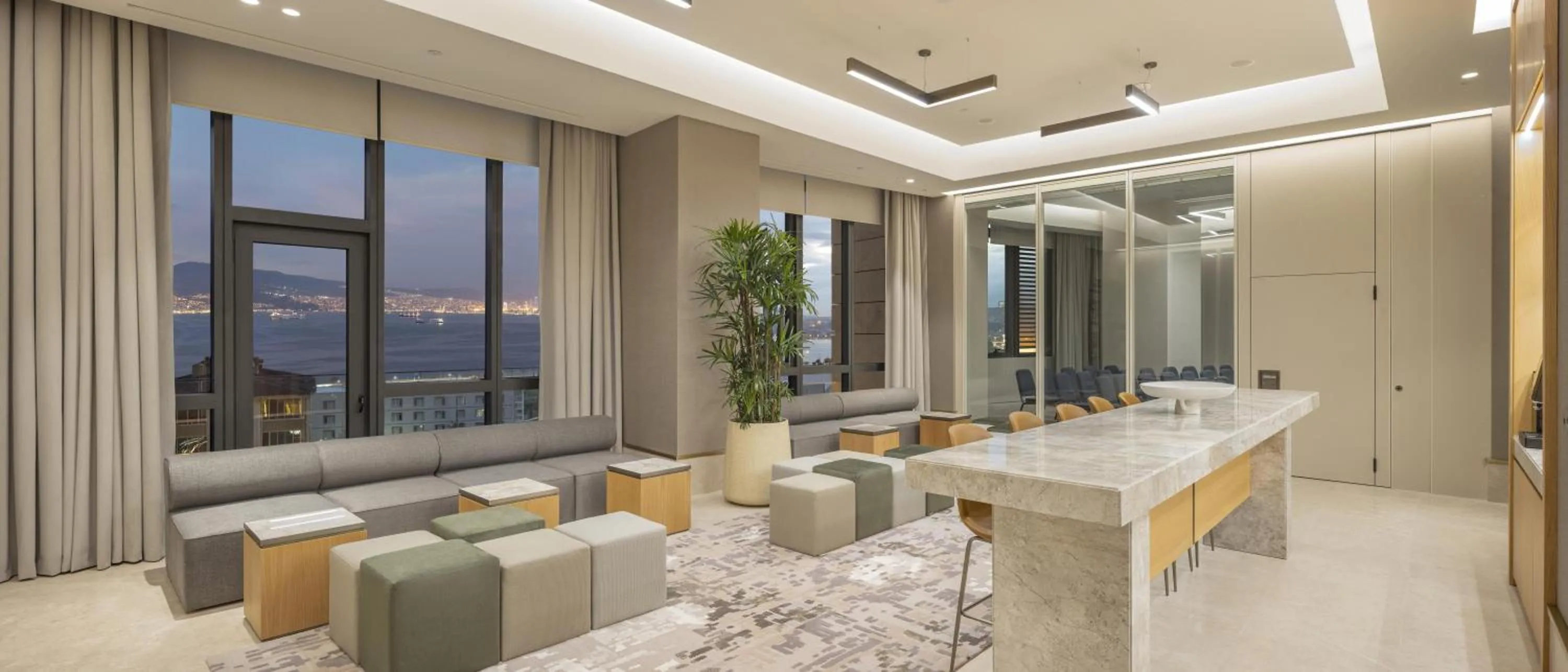 Meeting/conference room in Grand Hyatt Izmir IstinyePark