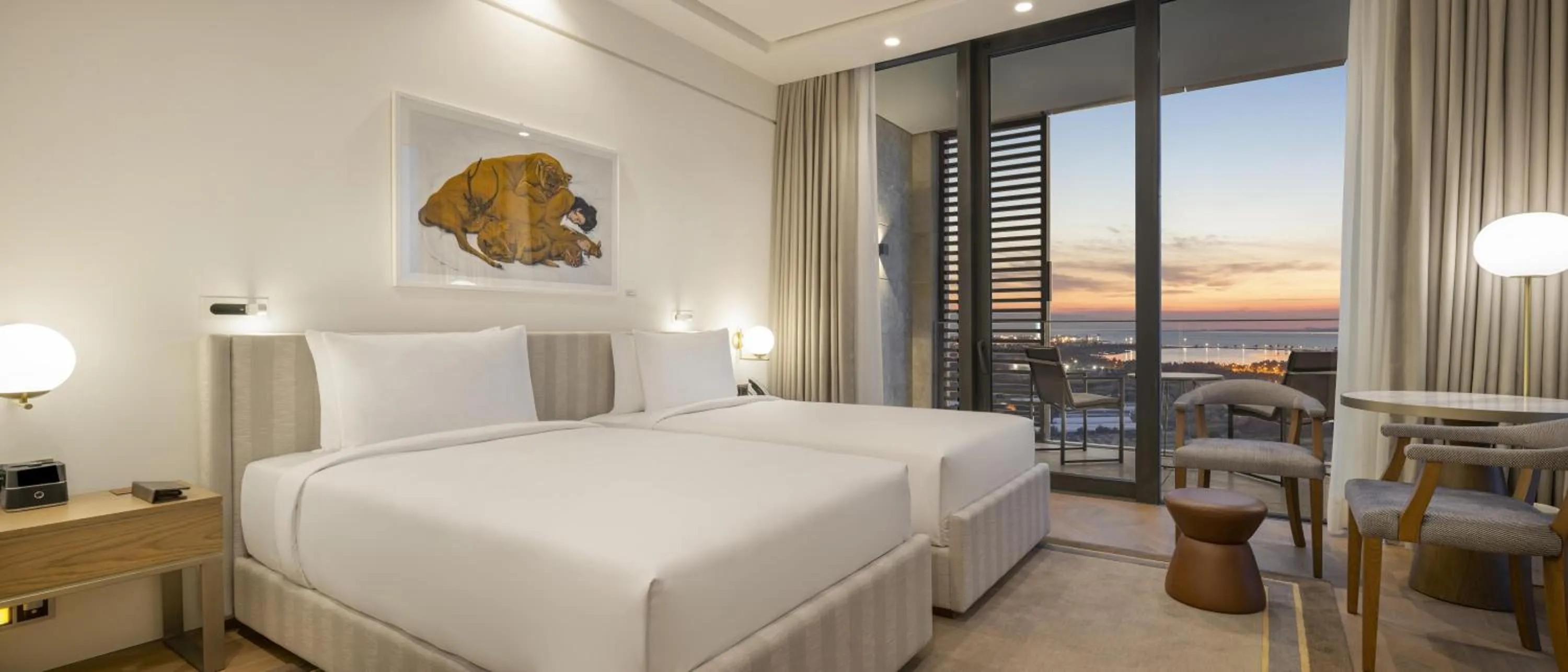 Bedroom, Bed in Grand Hyatt Izmir IstinyePark