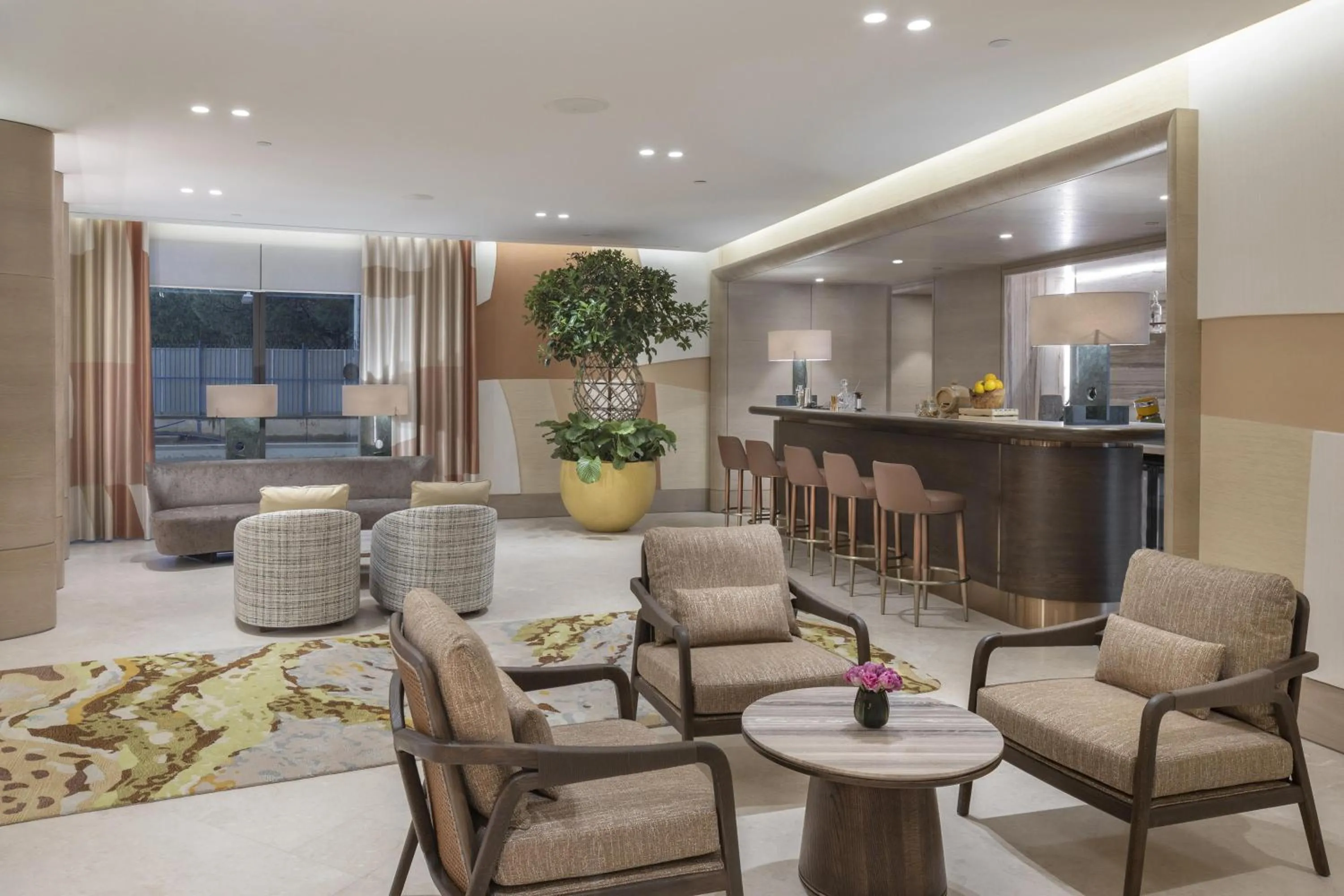 Lounge or bar in Grand Hyatt Izmir IstinyePark