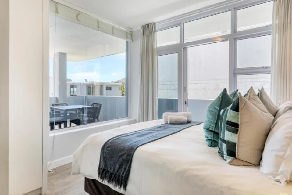 Bed in Montanha Villa - Camps Bay