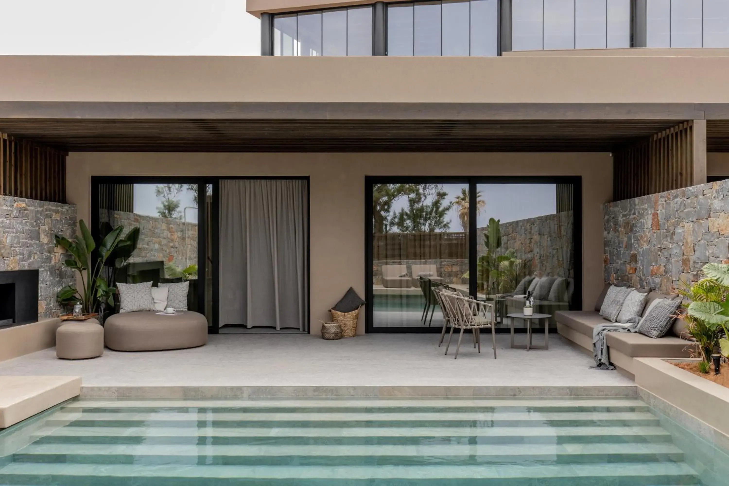 Signature Suite with Private Pool & Sauna in Pnoe Breathing Life - Adults Only Signature Suite with Private Pool & Sauna in Pnoe Breathing Life - Adults Only