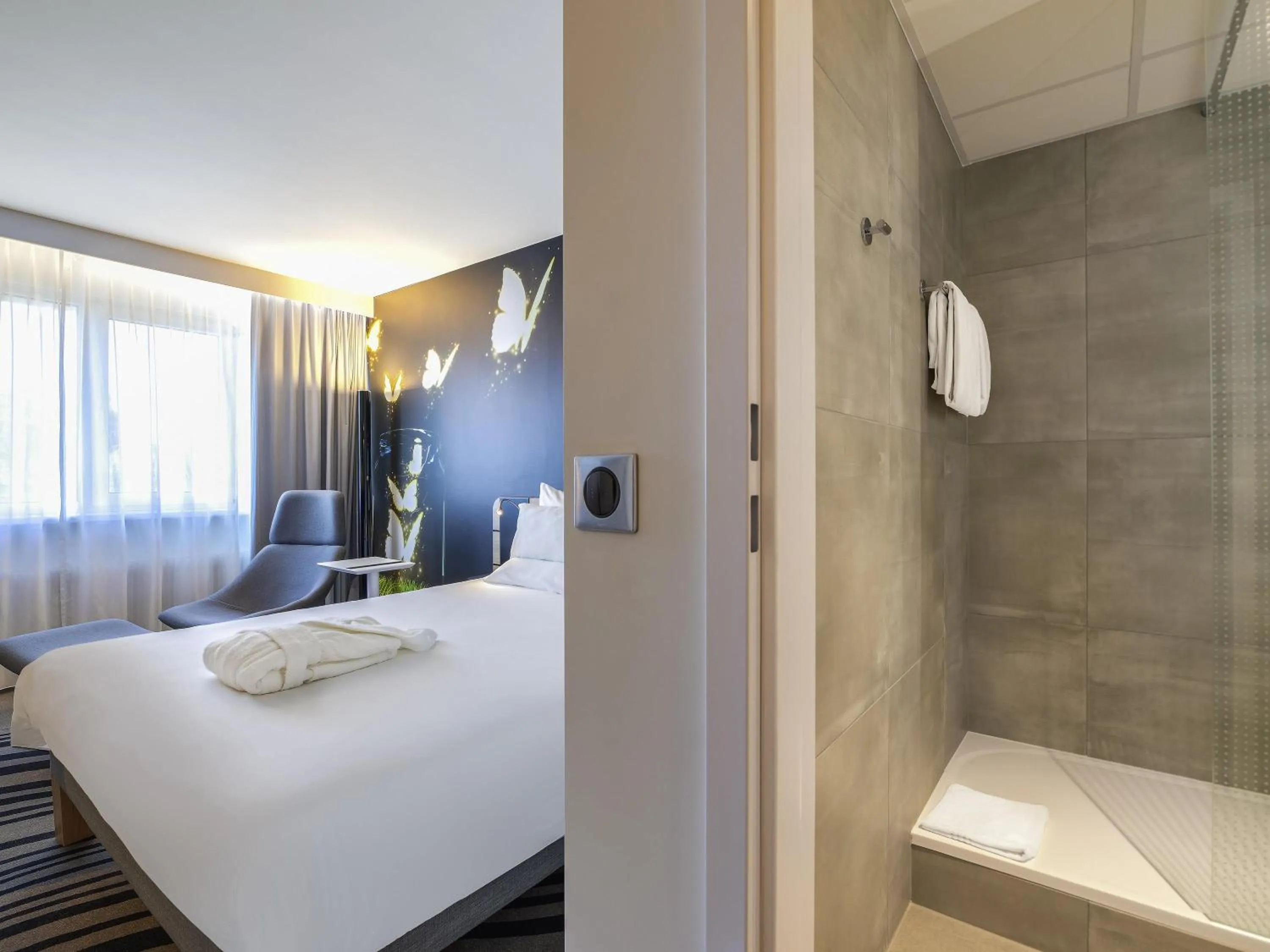 Bedroom, Bed in Novotel Wrocław City