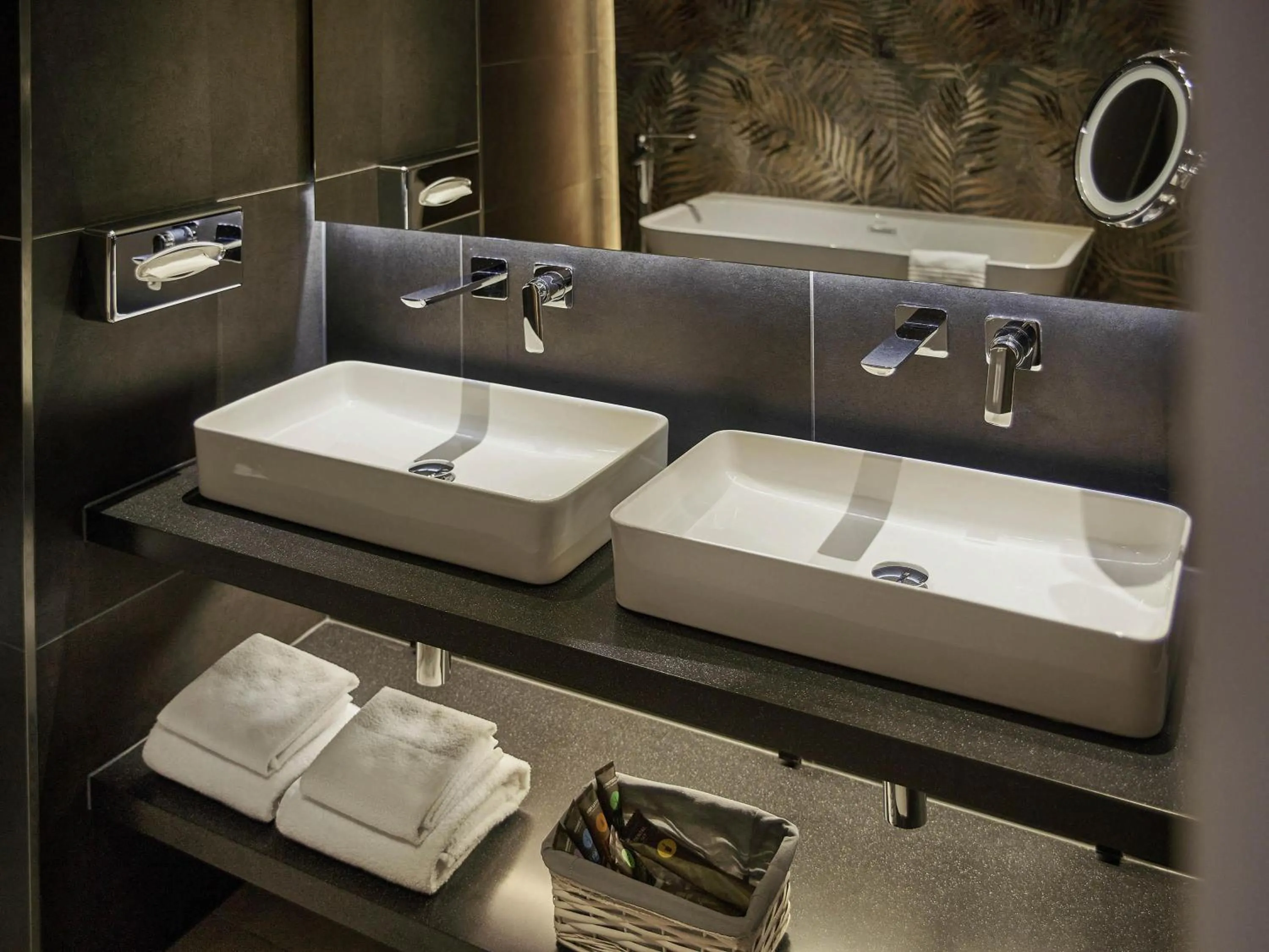 Bedroom in Novotel Wrocław City