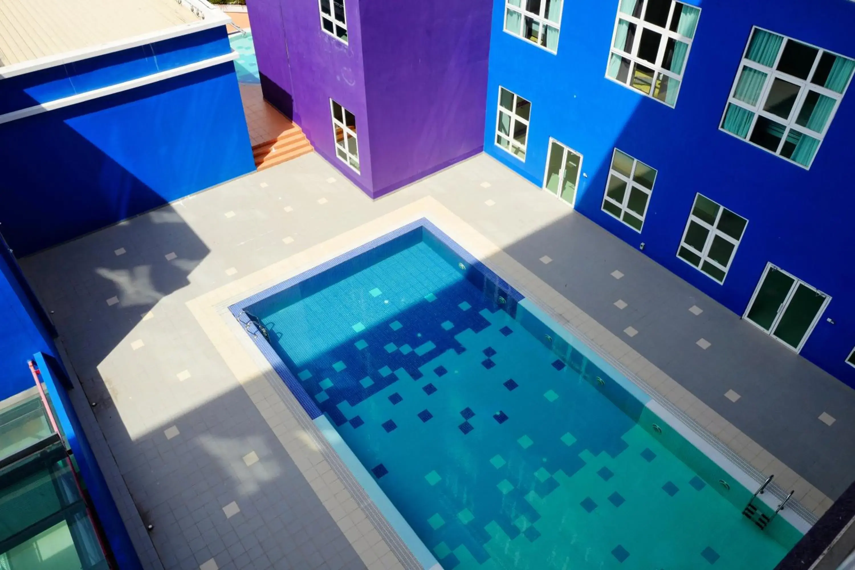 Pool view in Zecon Hotel Pool view in Zecon Hotel