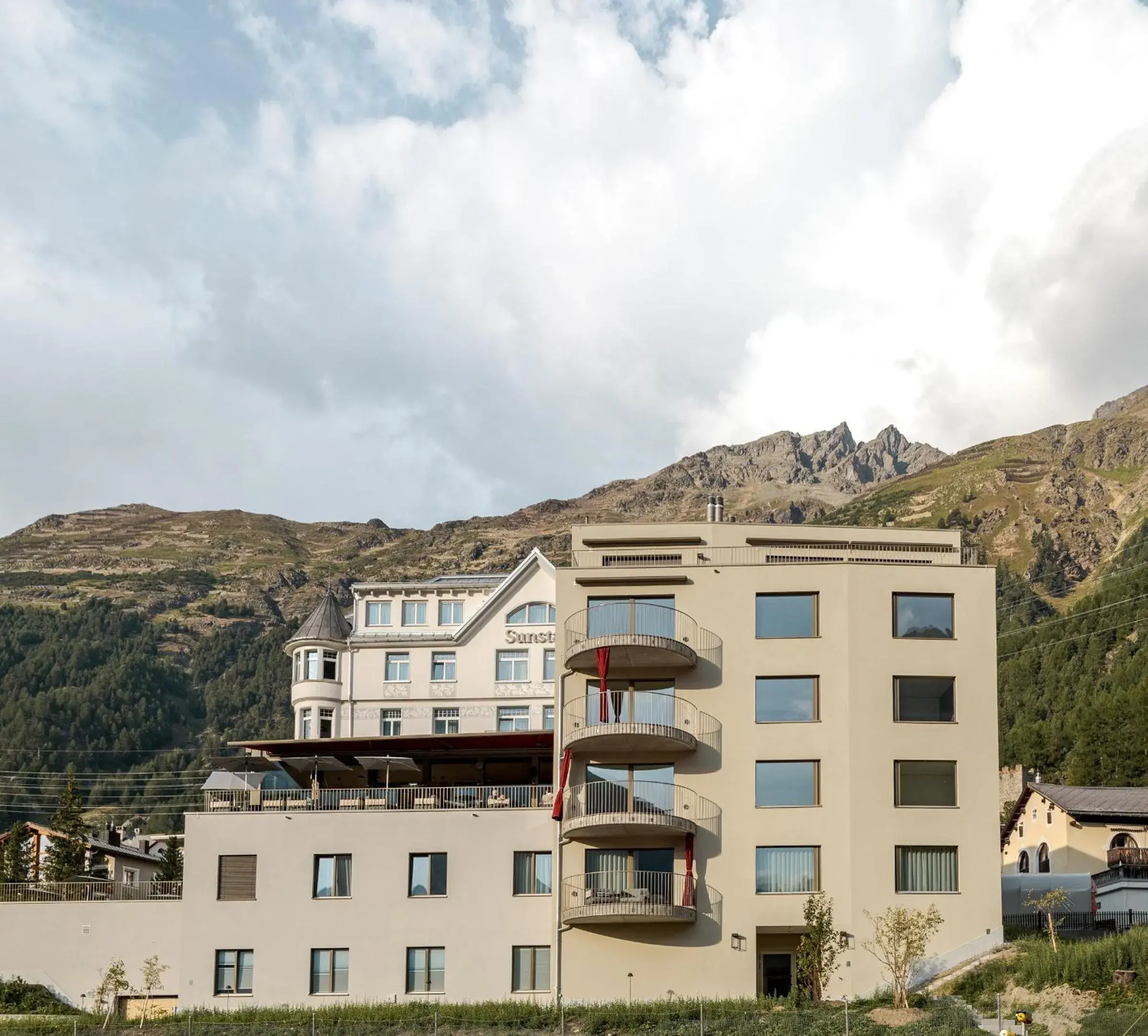 Facade/entrance in Sunstar Pontresina Facade/entrance in Sunstar Pontresina
