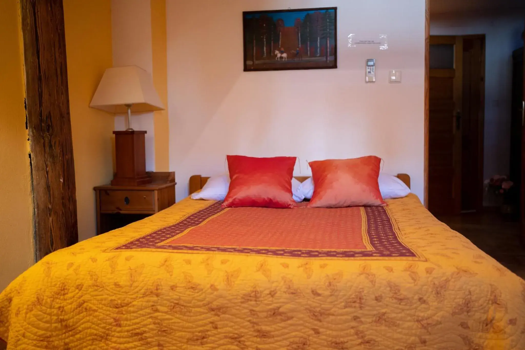 Triple Room in Kolory Guest House Triple Room in Kolory Guest House