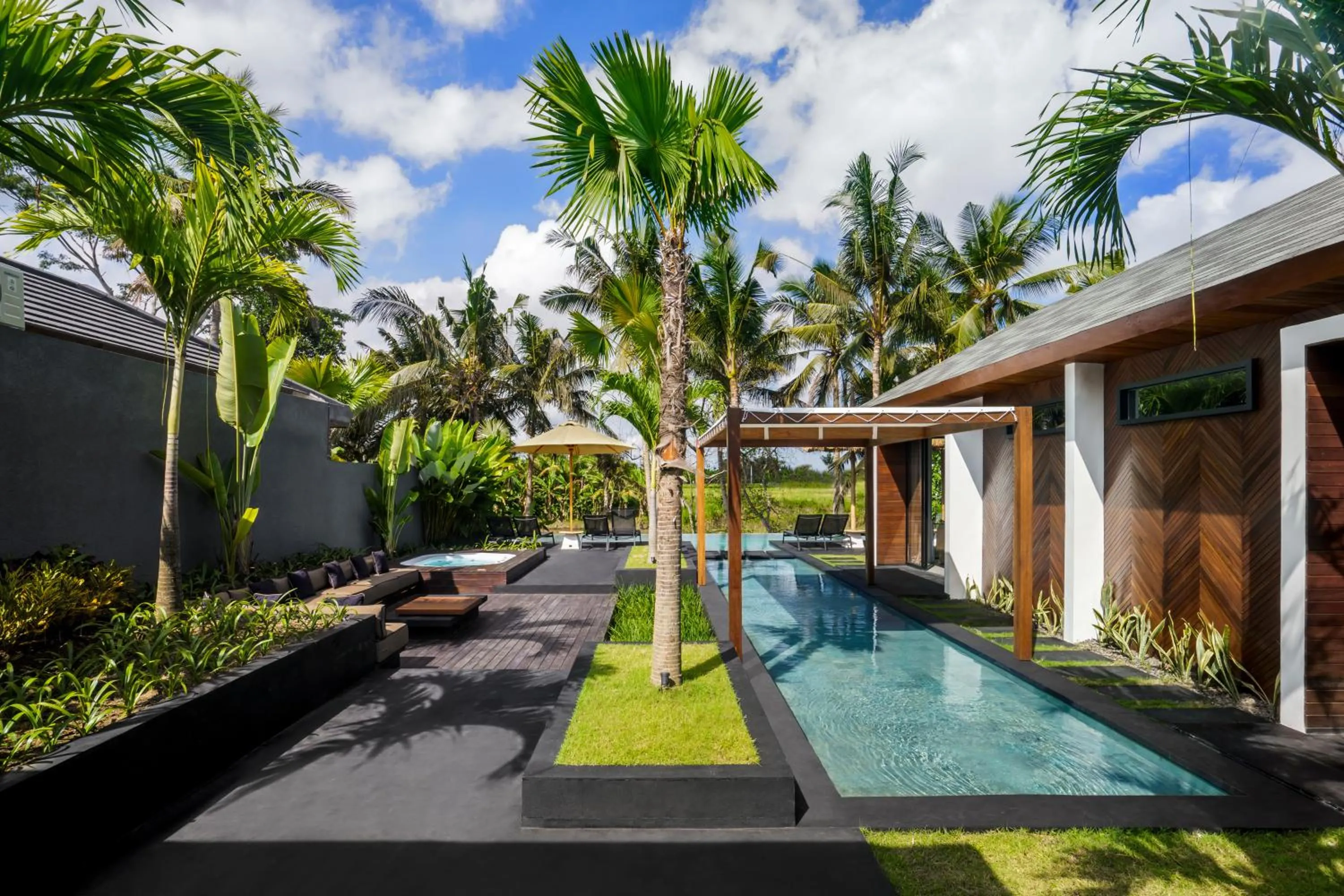 Villa Jacuzzi by BaliSuperHost