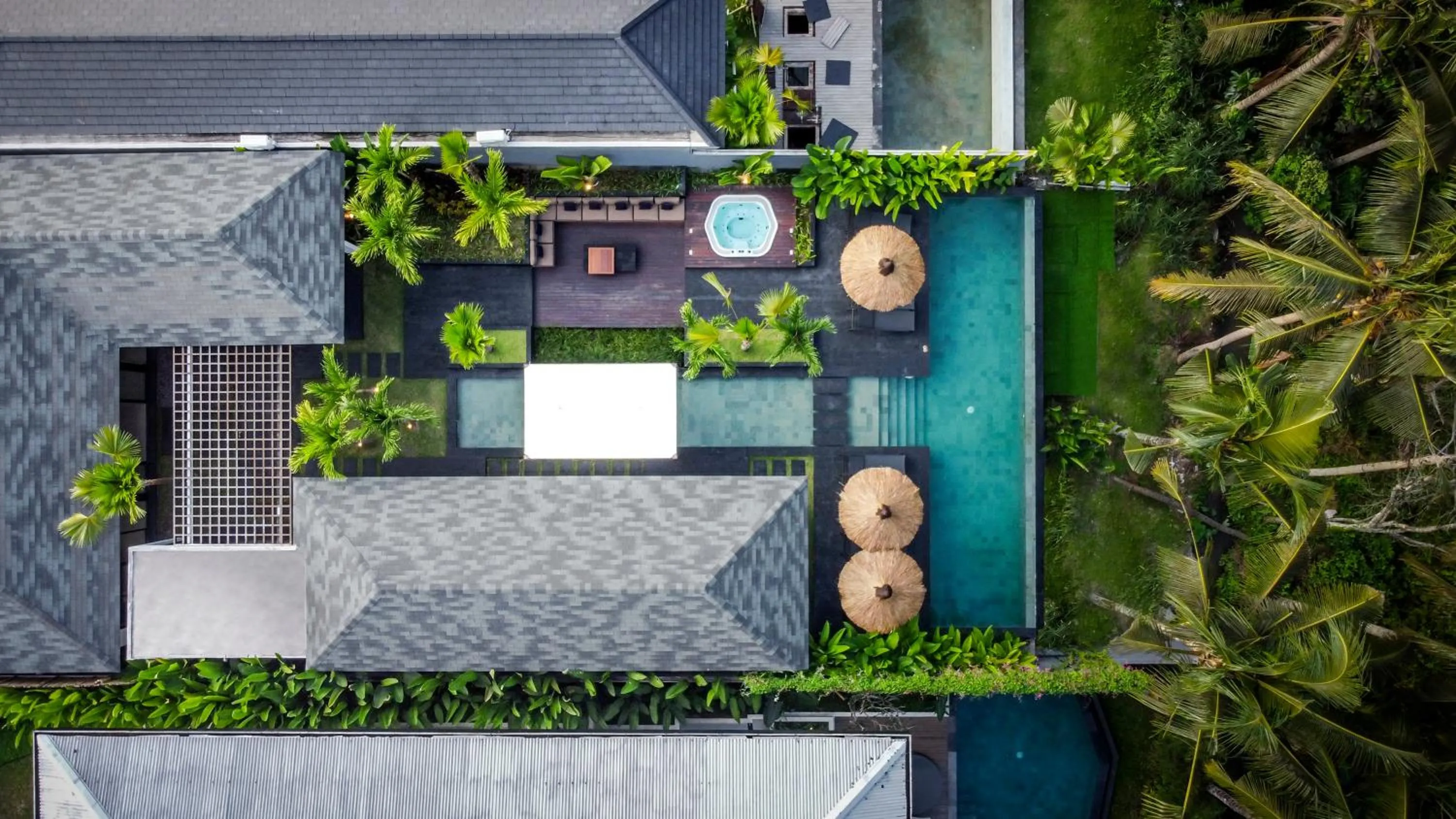 Villa Jacuzzi by BaliSuperHost