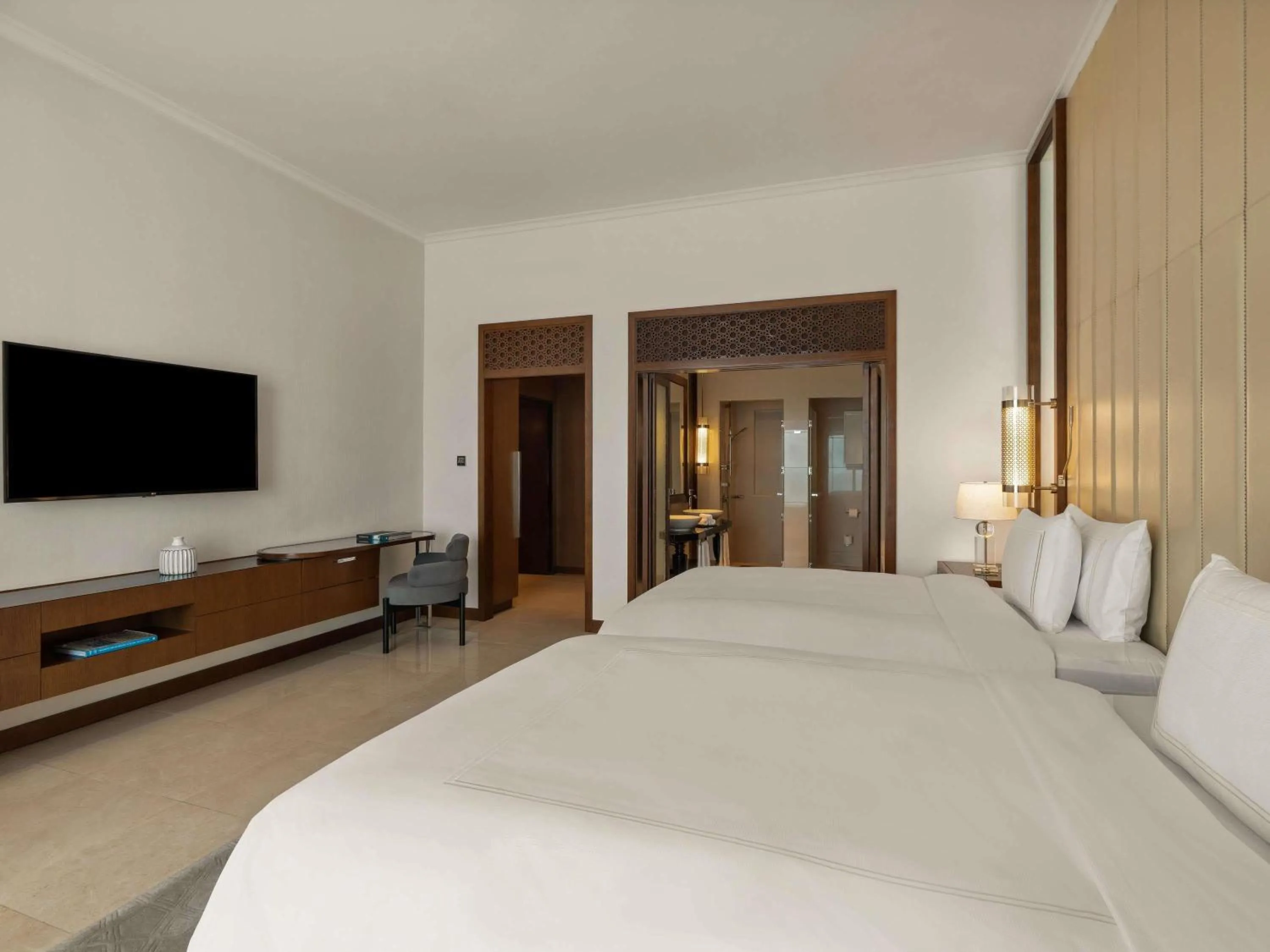 Bedroom, Bed in Rixos Marina Abu Dhabi