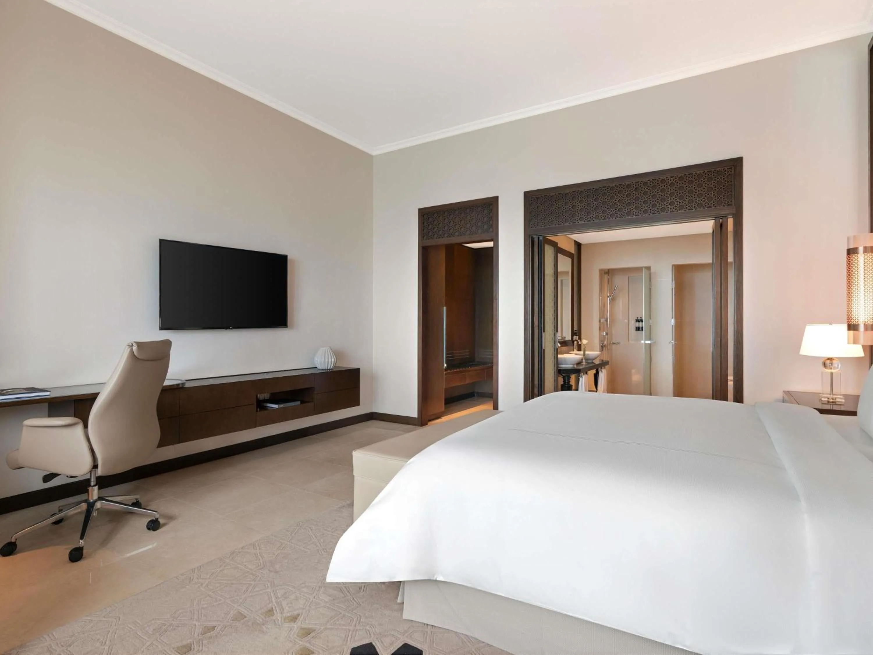 Bedroom, Bed in Rixos Marina Abu Dhabi