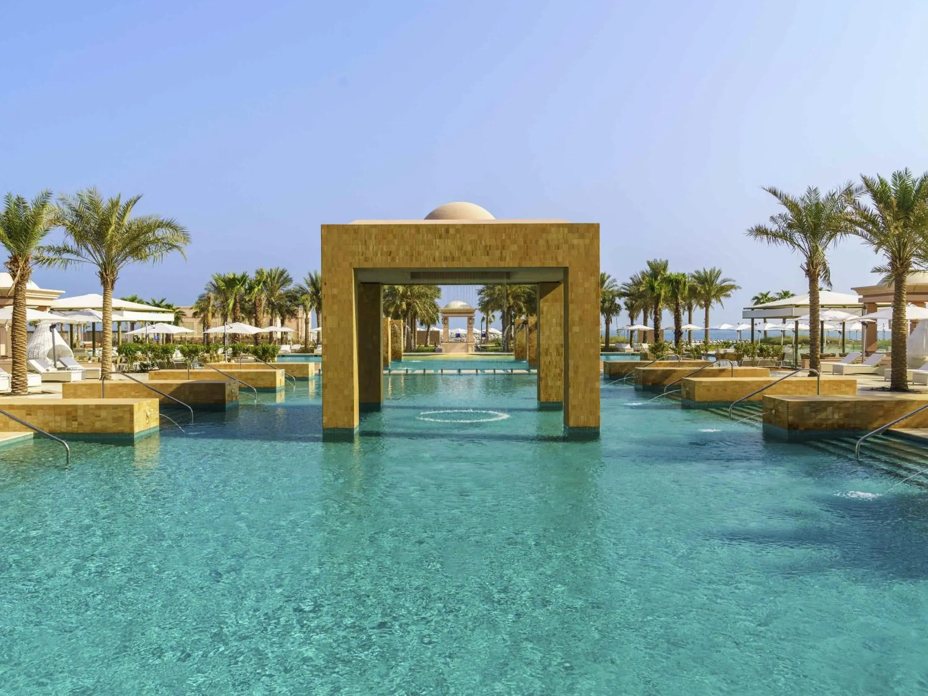 Property building in Rixos Marina Abu Dhabi Property building in Rixos Marina Abu Dhabi