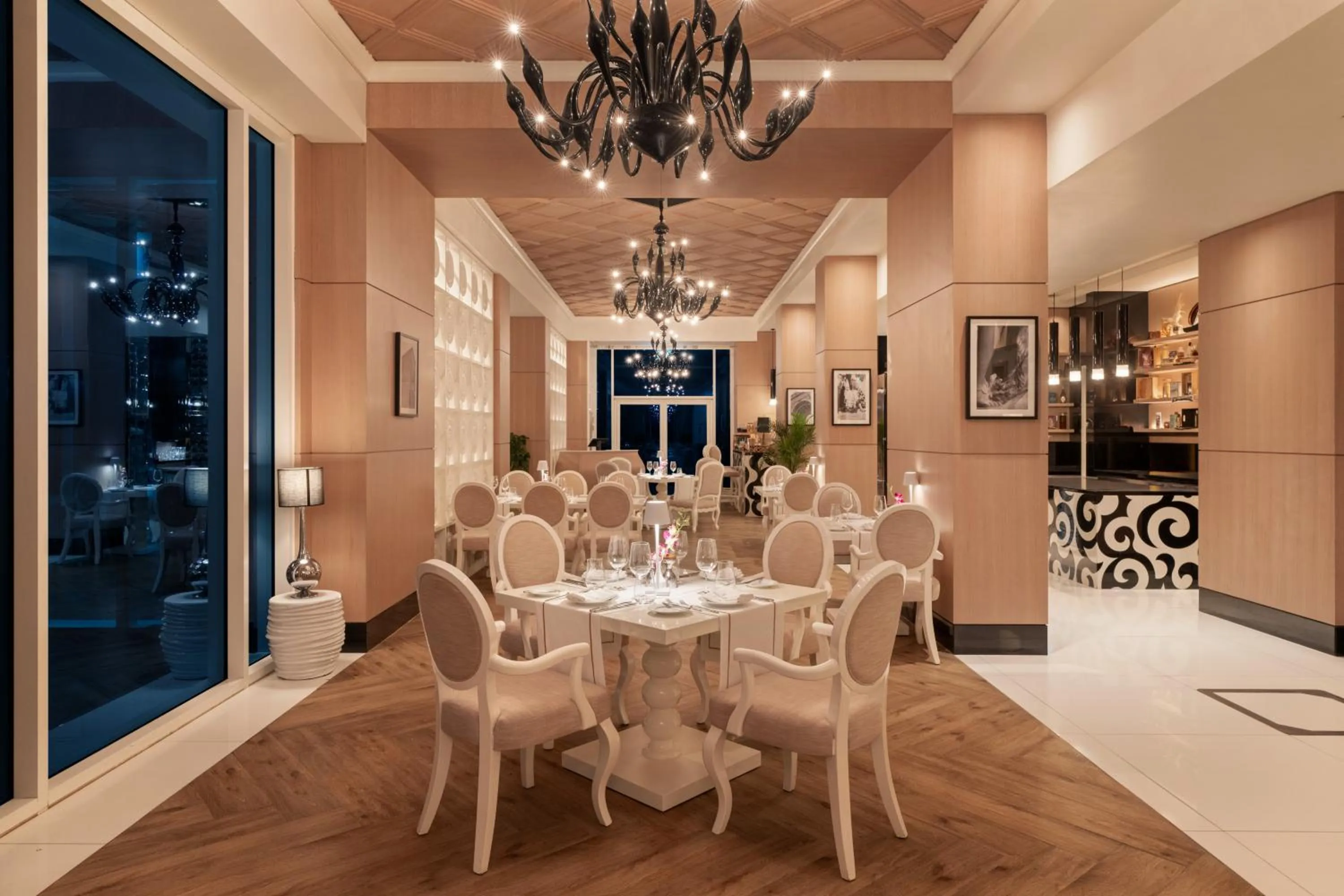 Restaurant/places to eat in Rixos Marina Abu Dhabi