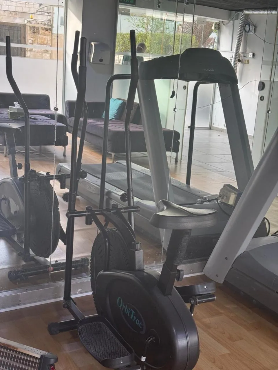 Fitness centre/facilities in Weibdeh Heights Hotel Suites