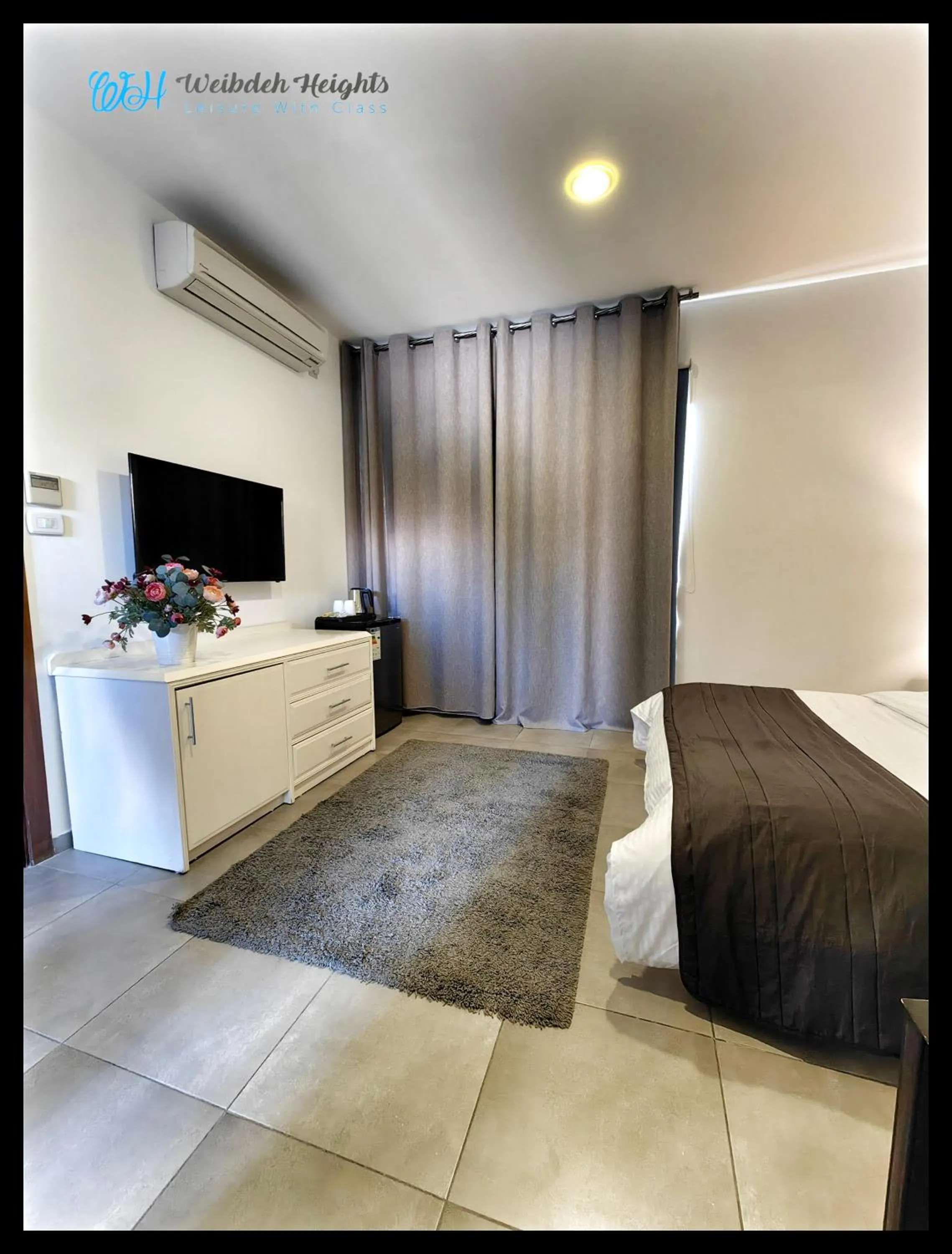 Bedroom, Bed in Weibdeh Heights Hotel Suites