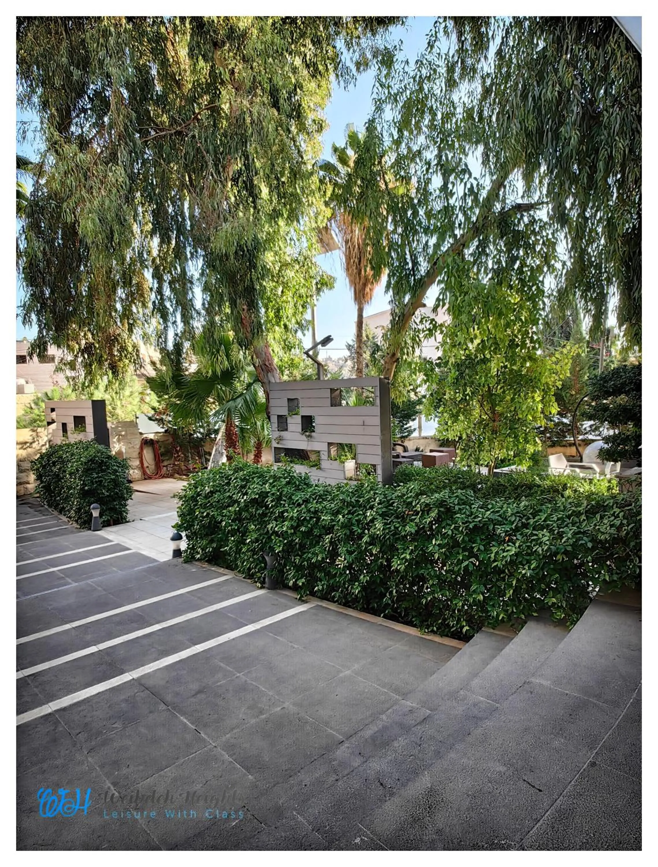 Garden in Weibdeh Heights Hotel Suites