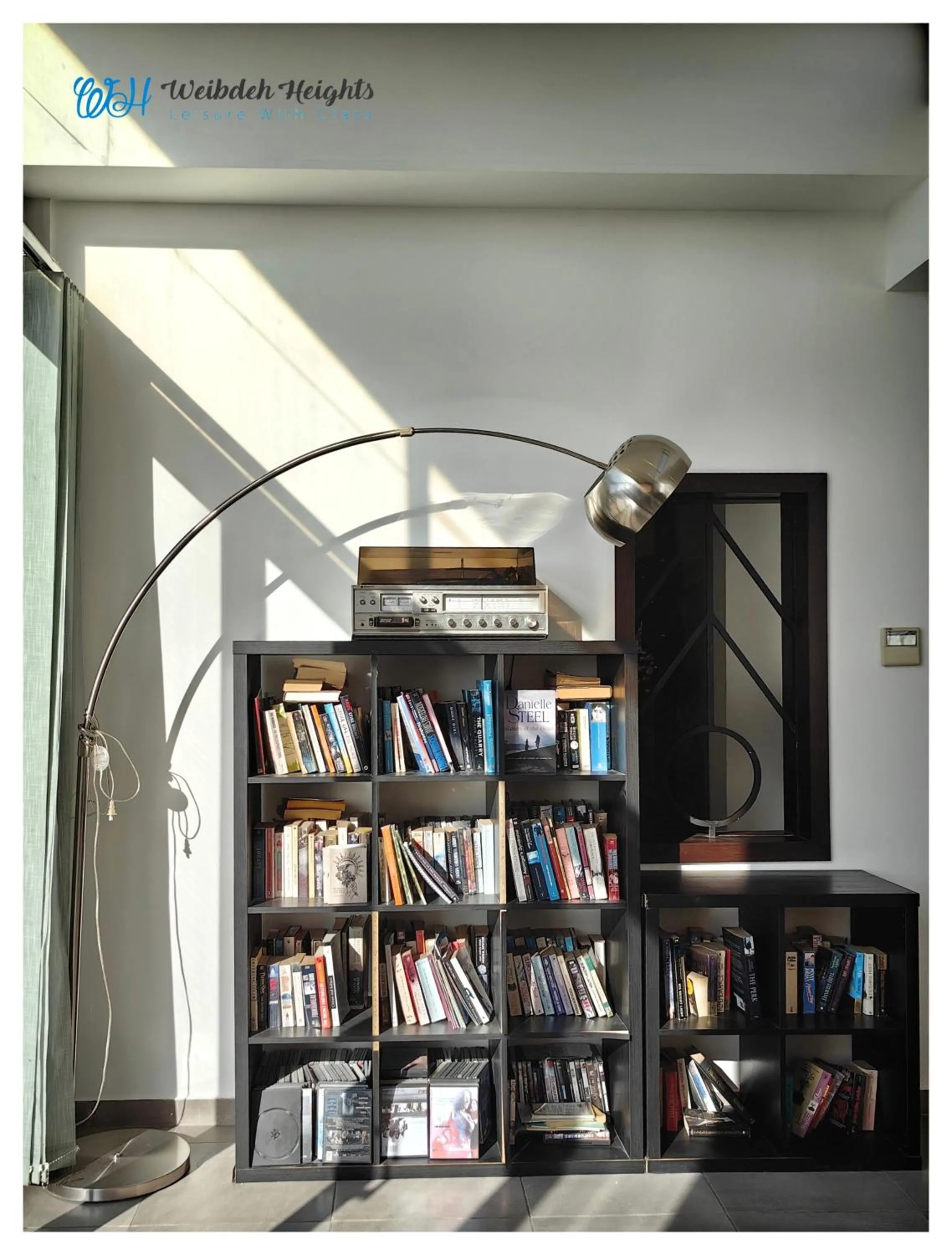 Library in Weibdeh Heights Hotel Suites