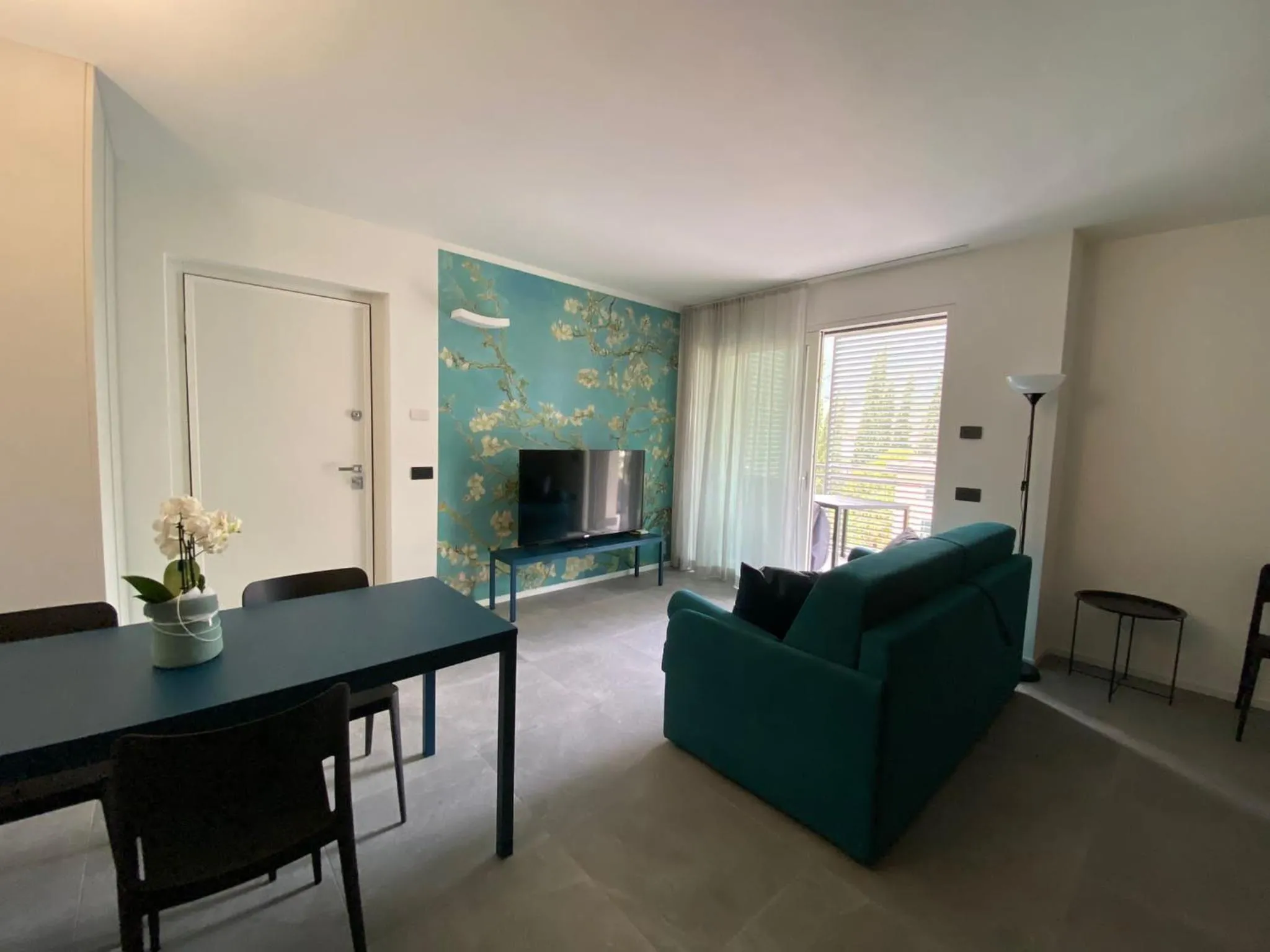 TV and multimedia in Il Mandorlo Fiorito
