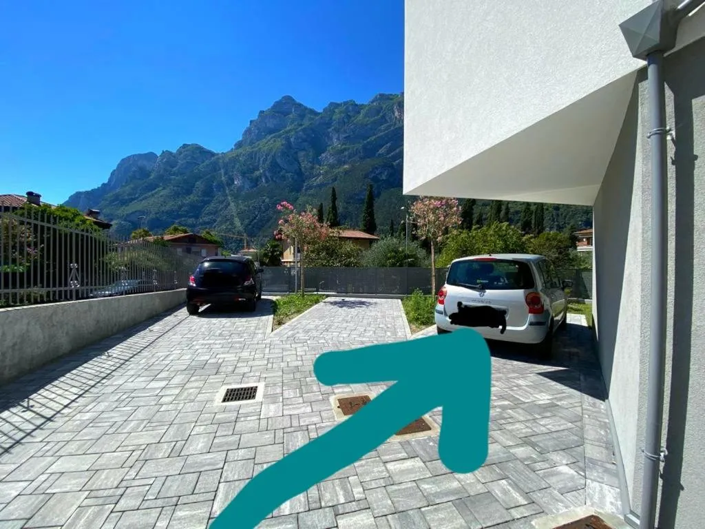Parking in Il Mandorlo Fiorito