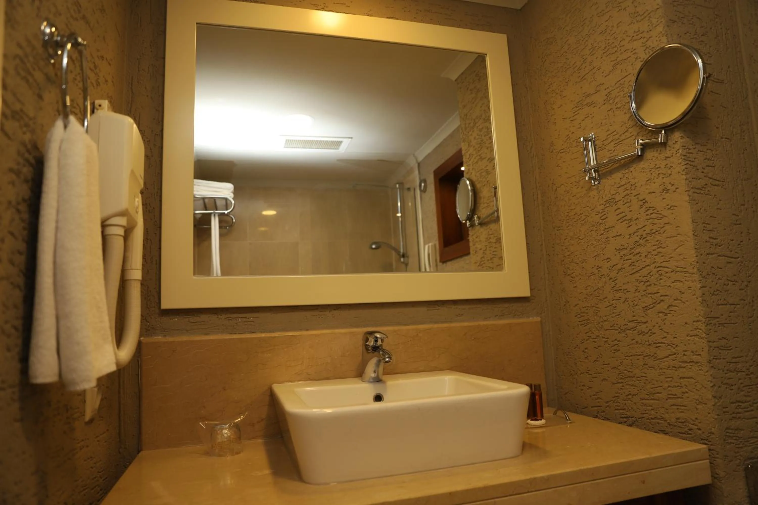 Shower in Meder Resort Hotel - Ultra All Inclusive