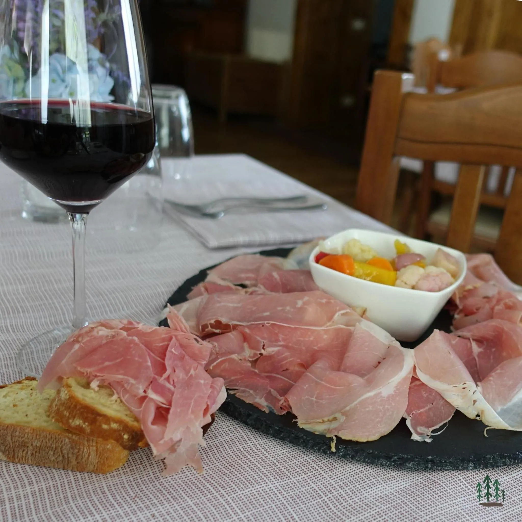 Restaurant/places to eat in Locanda Al Cacciatore