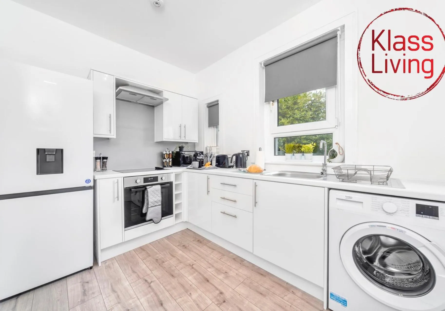 Coffee/tea facilities in Sanderson Apartment by Klass Living Uddingston