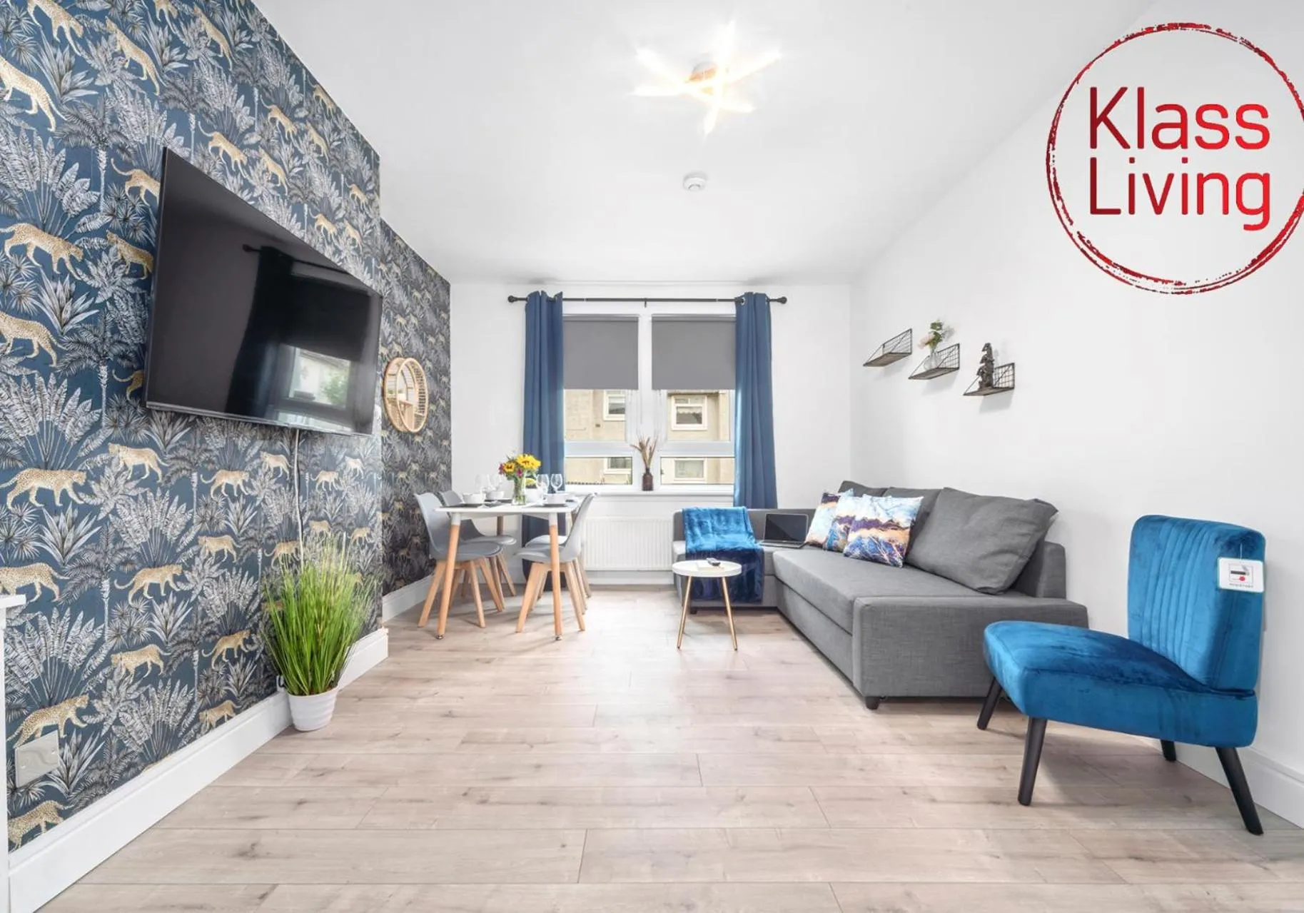 TV and multimedia in Sanderson Apartment by Klass Living Uddingston