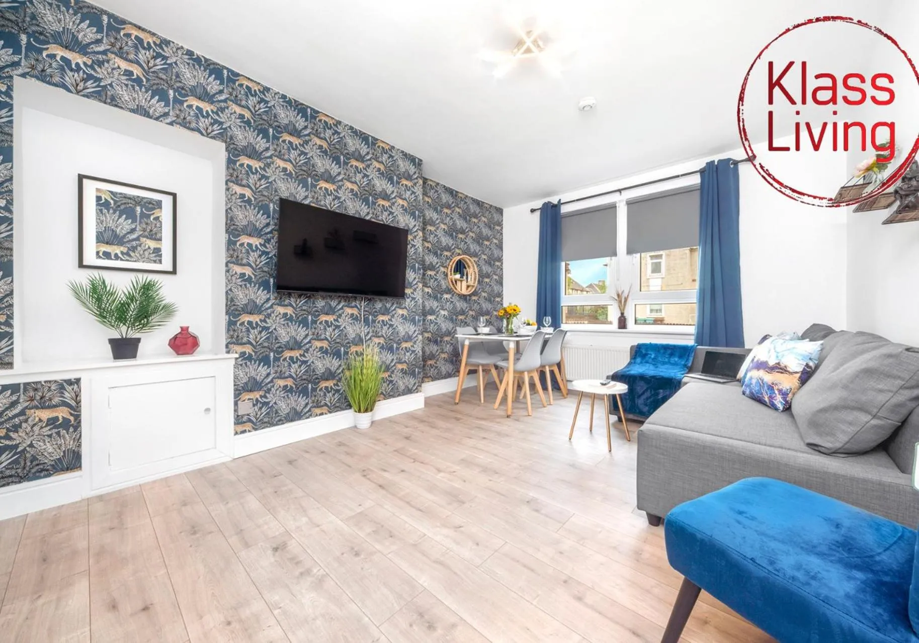 TV and multimedia in Sanderson Apartment by Klass Living Uddingston