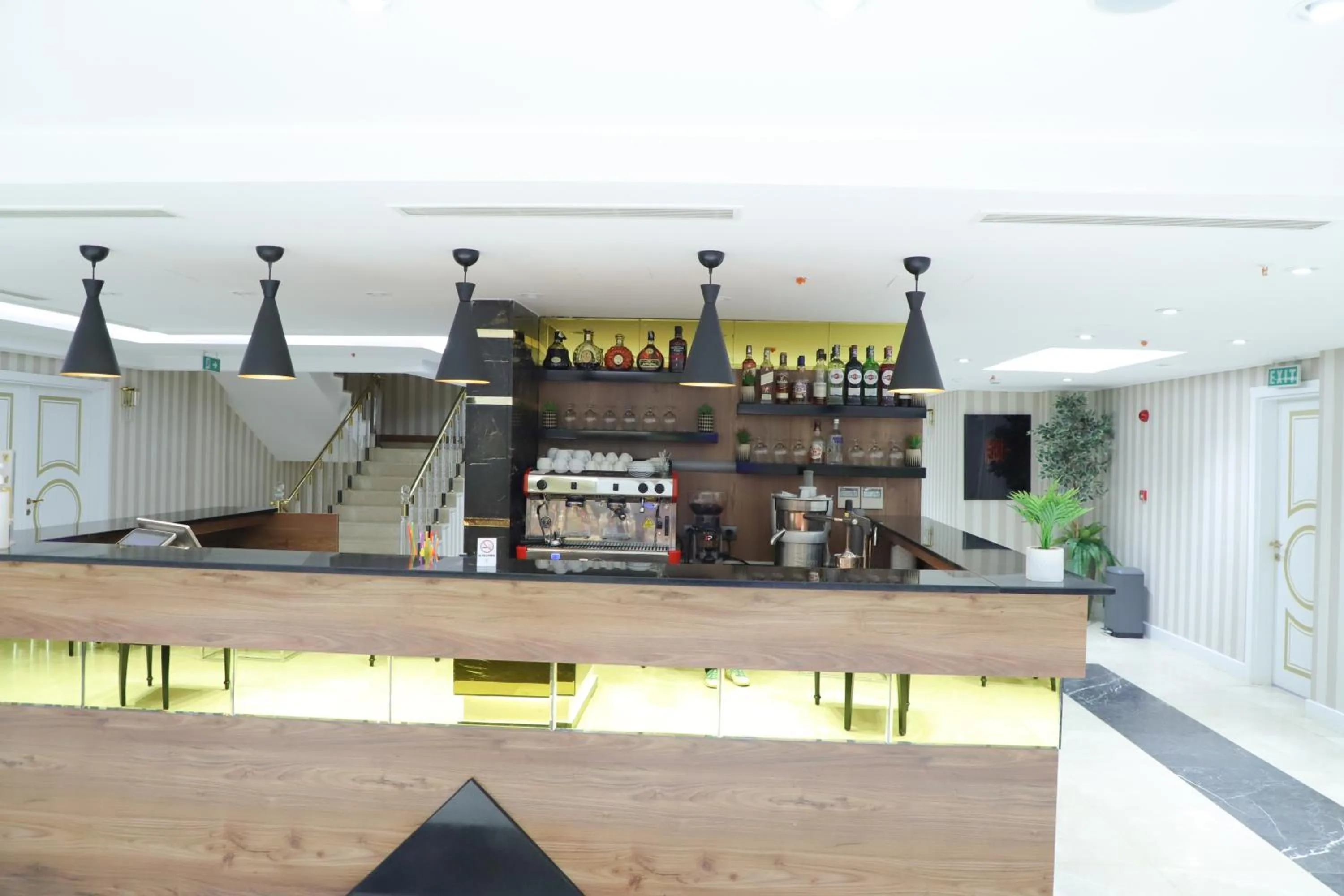 Lounge or bar in UNITED HOTEL INTERNATIONAL