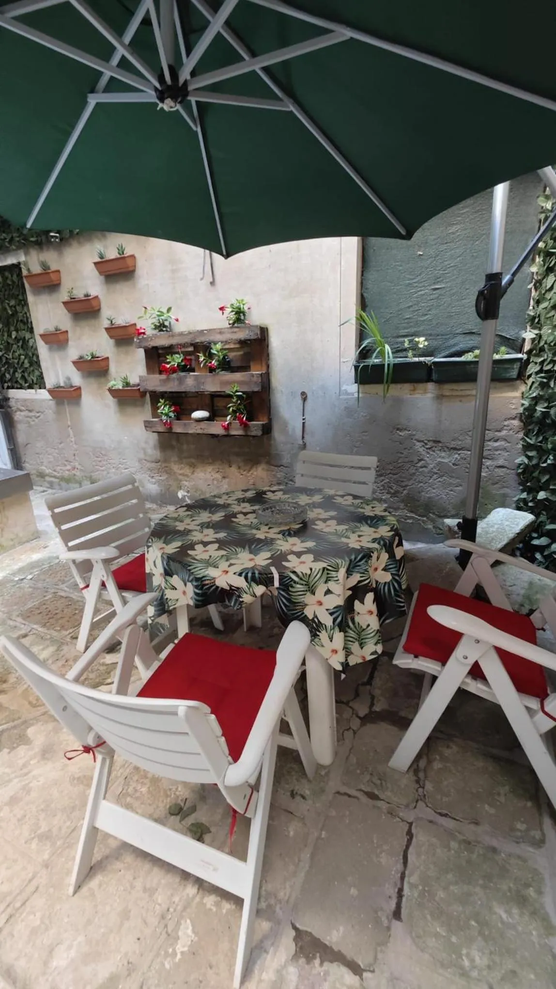 Inner courtyard view in Ca' Bragadin e Carabba