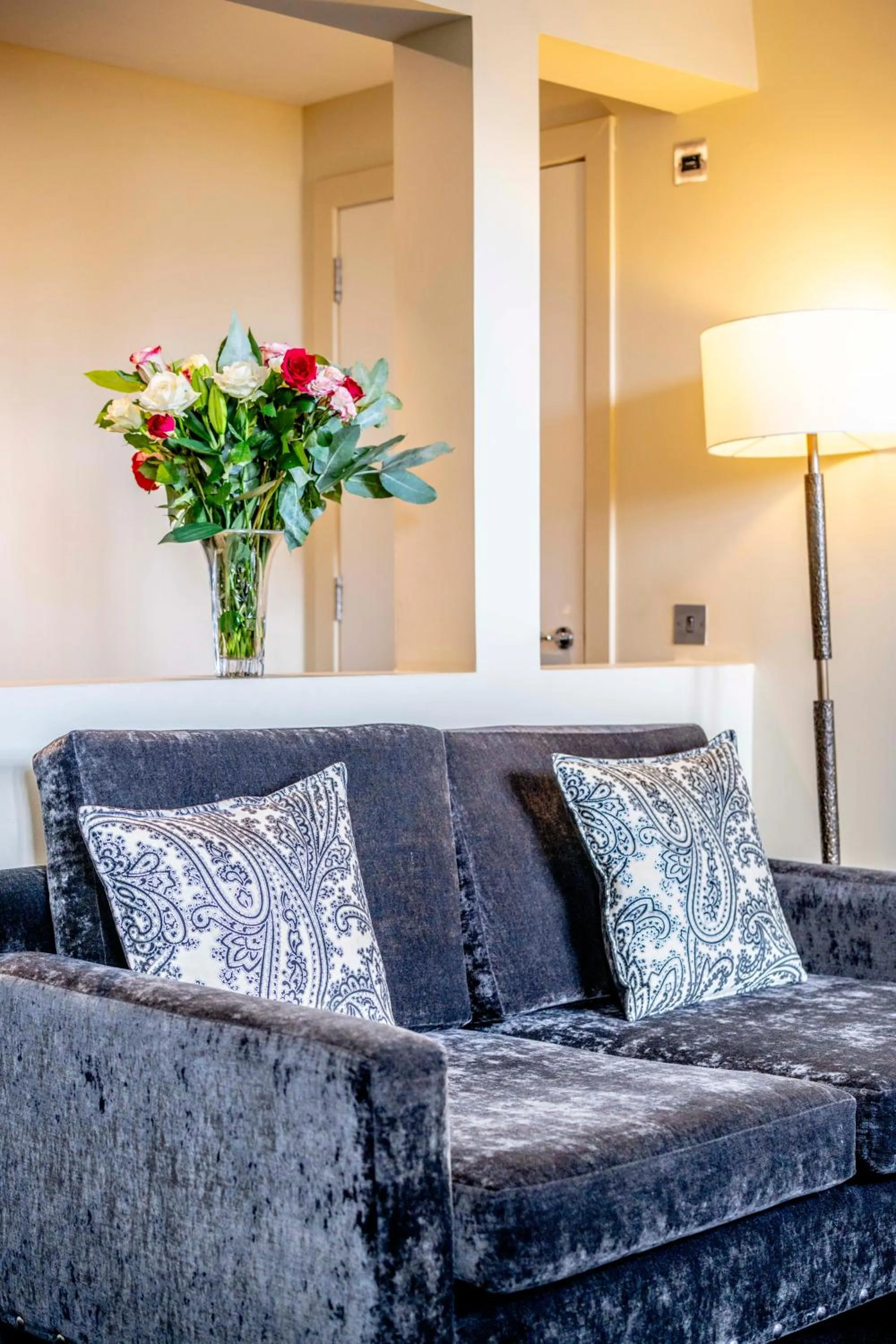 Seating area in Colessio