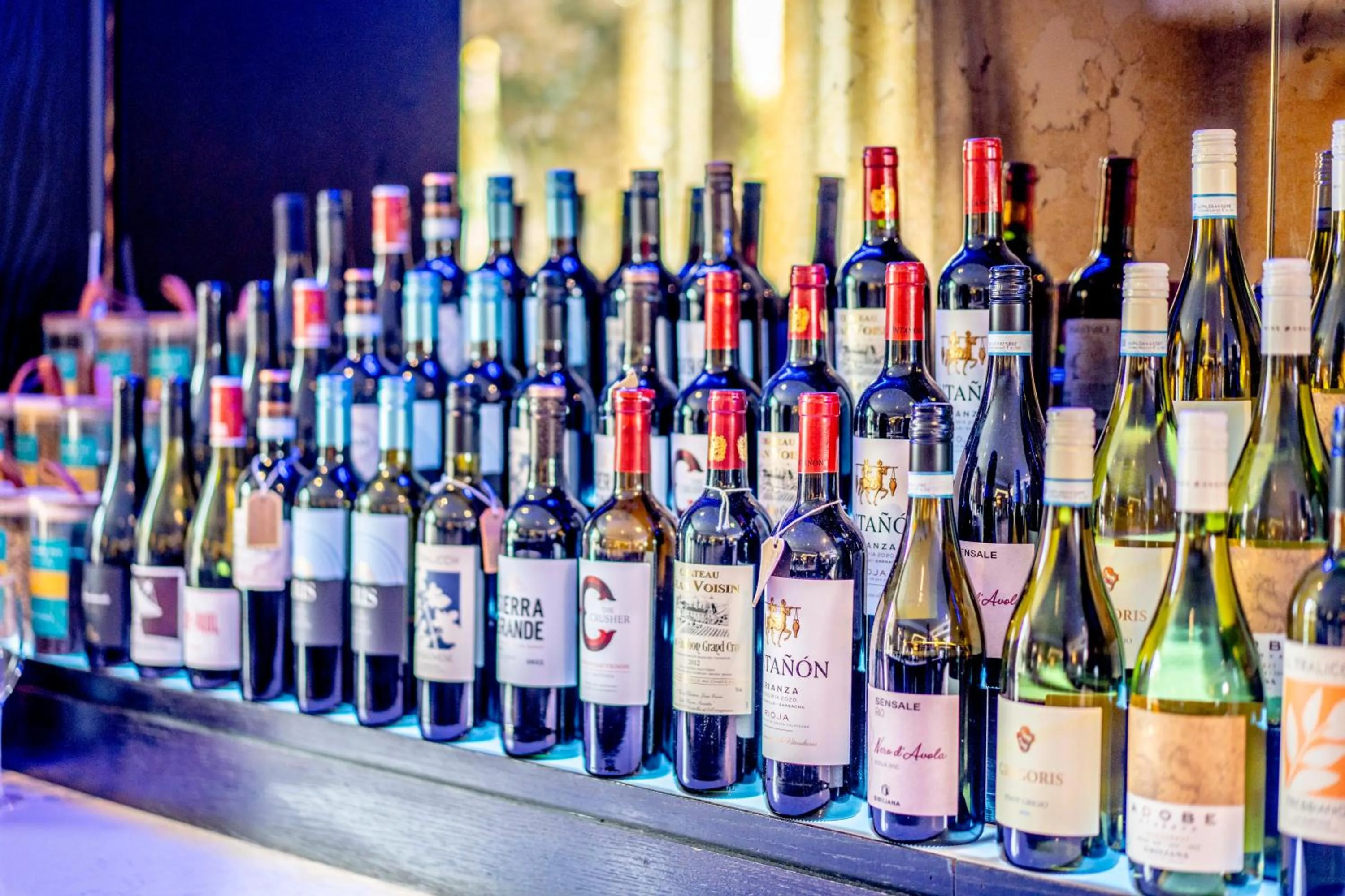 Lounge or bar in Colessio