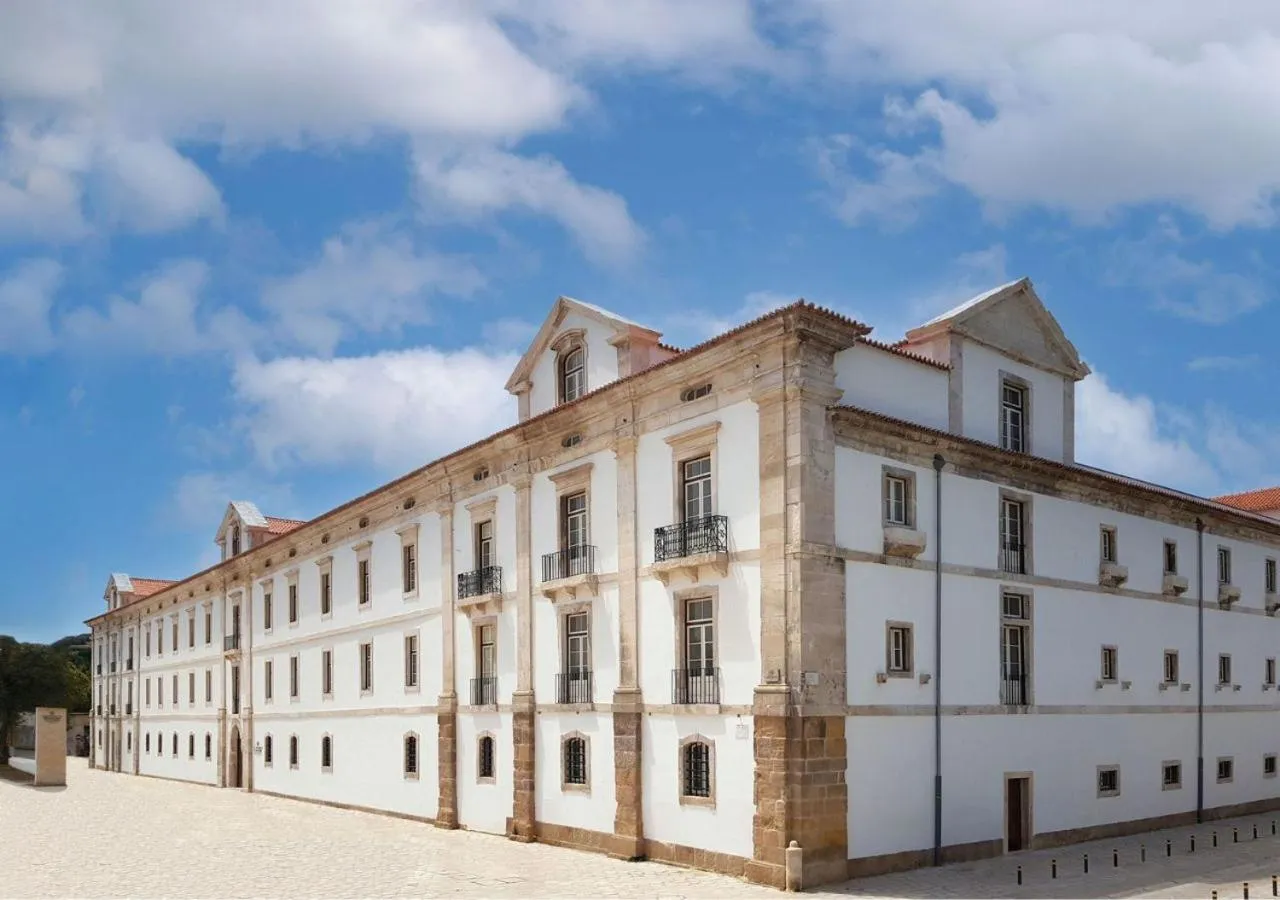 Property building in Montebelo Mosteiro de Alcobaça Historic Hotel