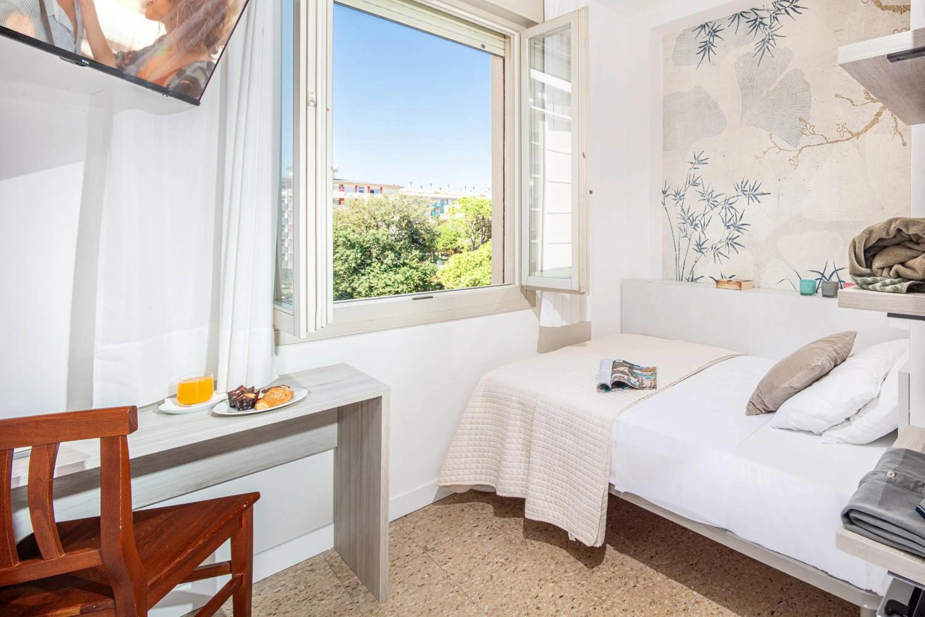 Restaurant/places to eat, Bed in Hotel Palace