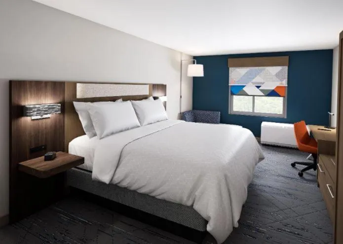 Bed in Holiday Inn Express & Suites Hawaiian Gardens by IHG