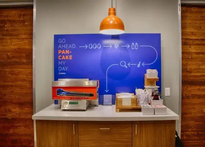 Breakfast in Holiday Inn Express & Suites Hawaiian Gardens by IHG Breakfast in Holiday Inn Express & Suites Hawaiian Gardens by IHG