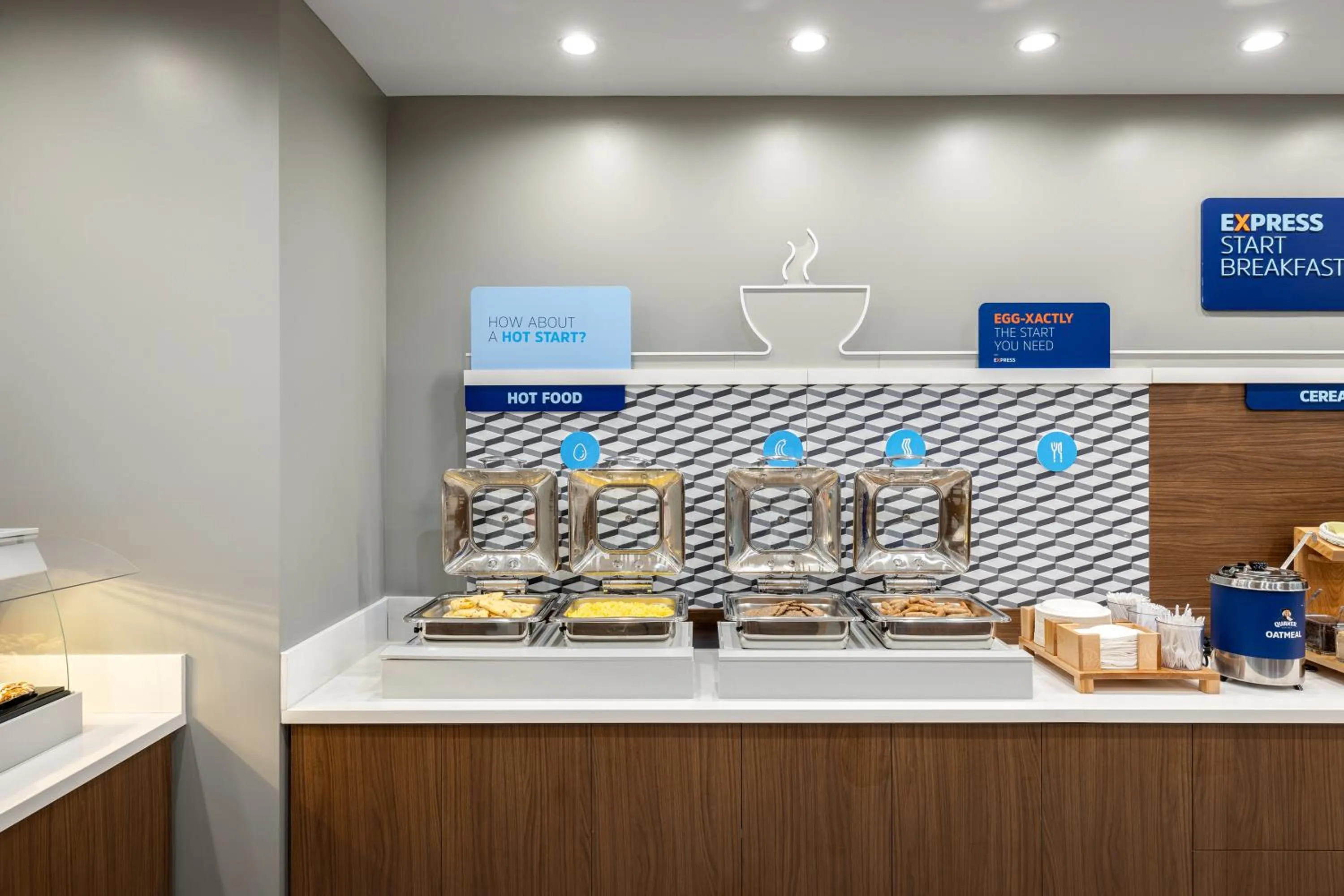 Breakfast in Holiday Inn Express & Suites Hawaiian Gardens by IHG