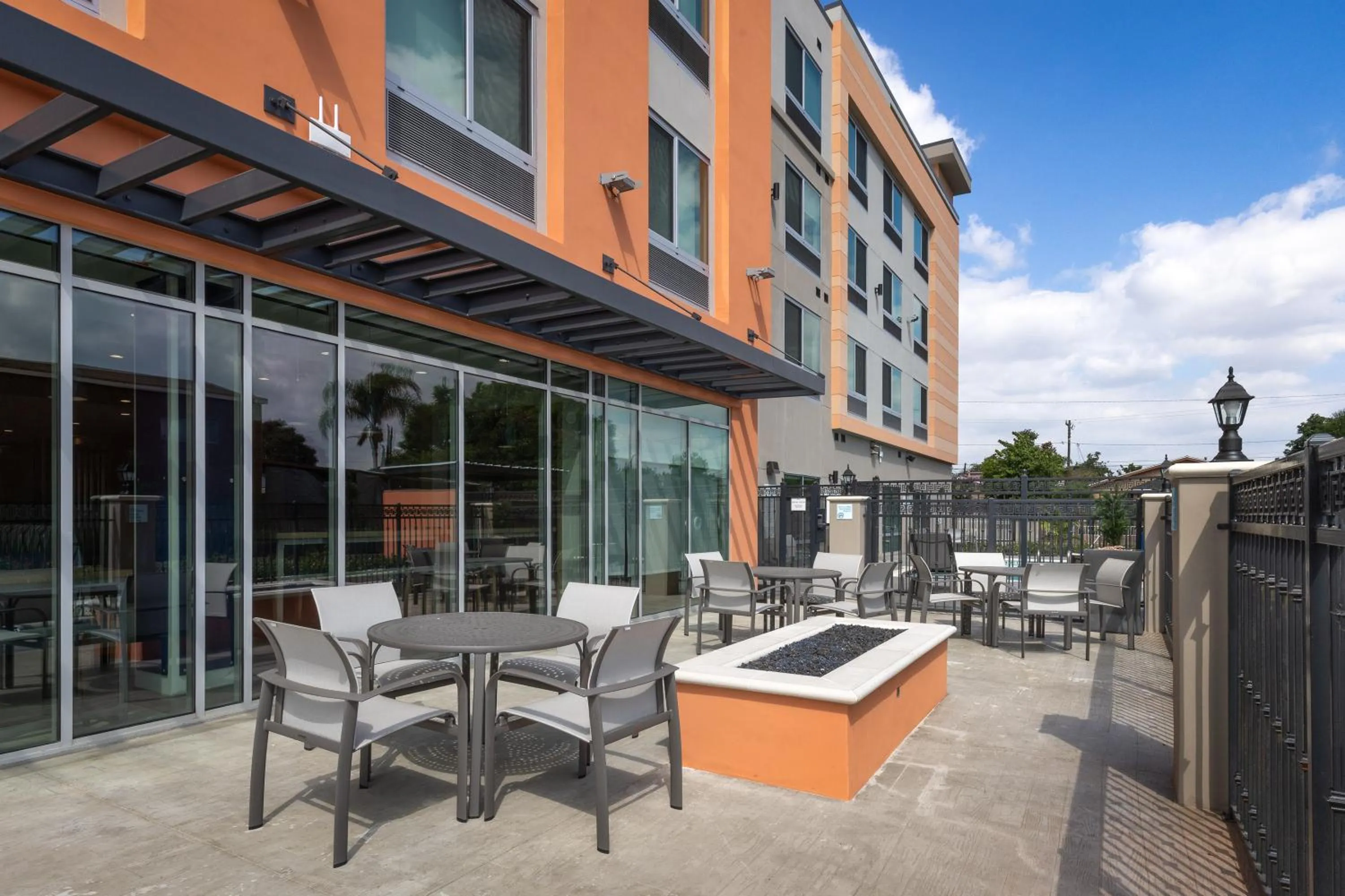 Patio in Holiday Inn Express & Suites Hawaiian Gardens by IHG