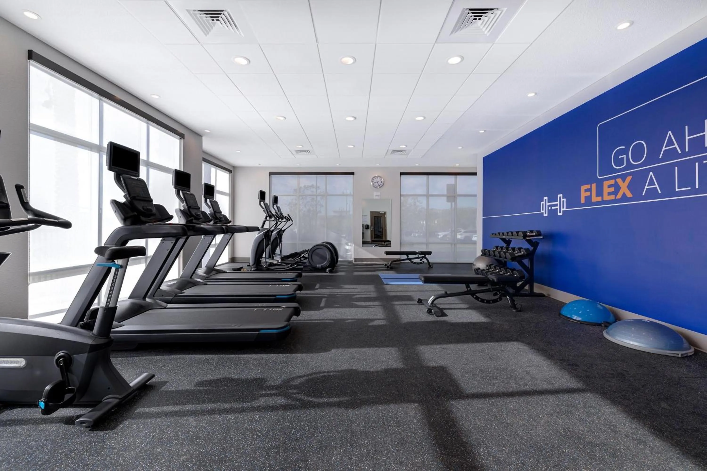Fitness centre/facilities in Holiday Inn Express & Suites Ontario - Chino Hills by IHG