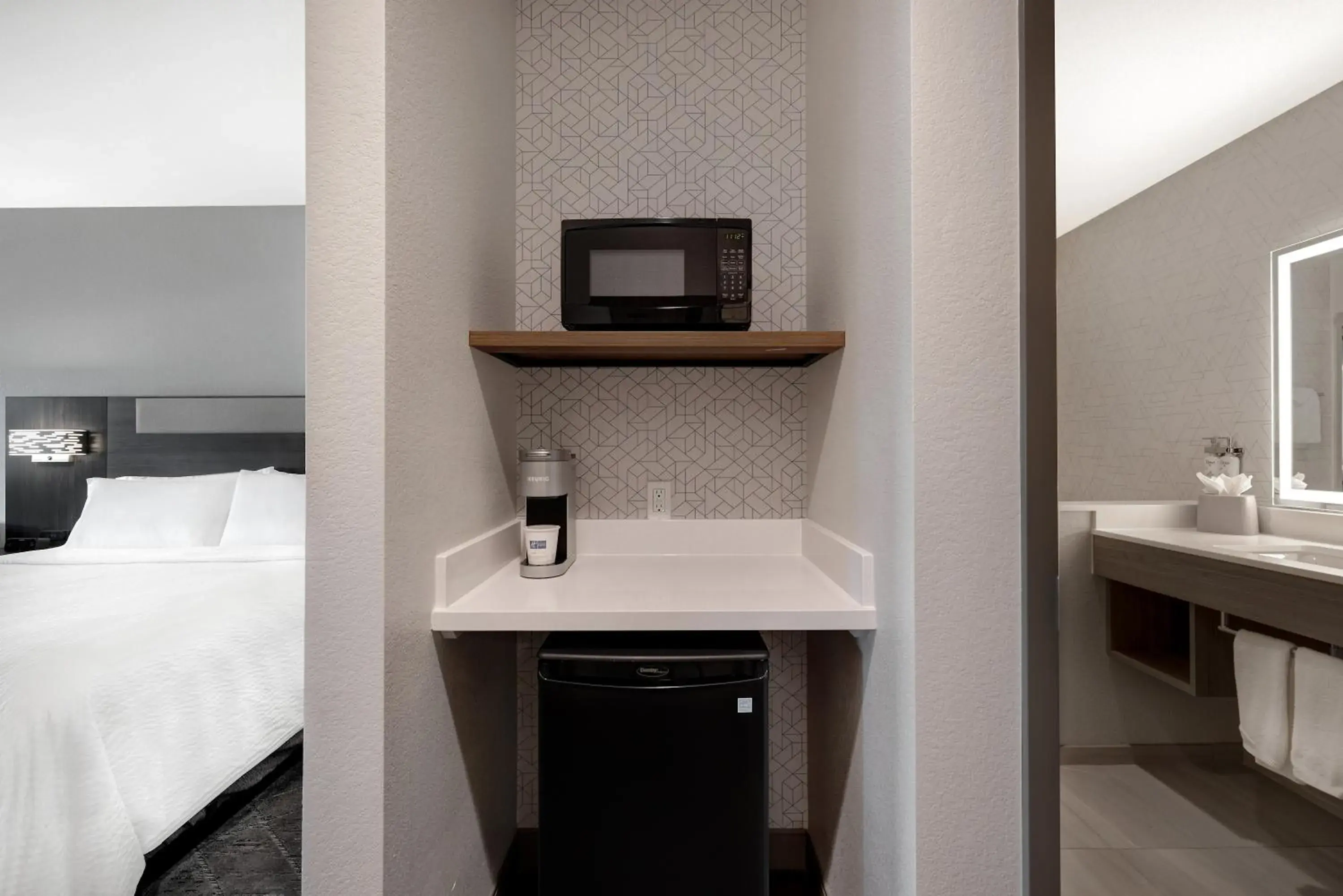 Queen Suite with Two Queen Beds - Communication Accessible in Holiday Inn Express & Suites Ontario - Chino Hills by IHG Queen Suite with Two Queen Beds - Communication Accessible in Holiday Inn Express & Suites Ontario - Chino Hills by IHG